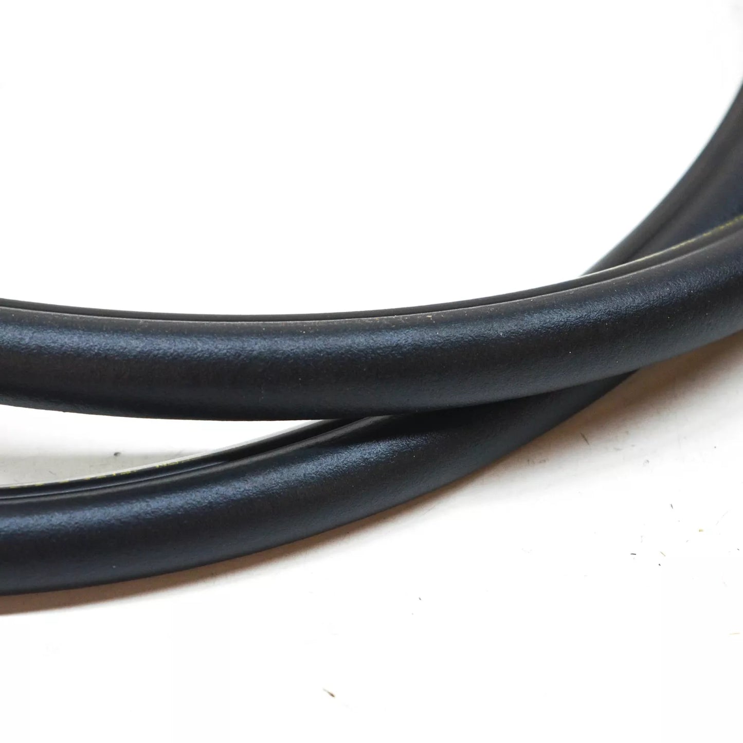 NEW BMW 7 G11 G12 FRONT ENGOINE BONNET HOOD SEAL 51767347393 ORIGINAL