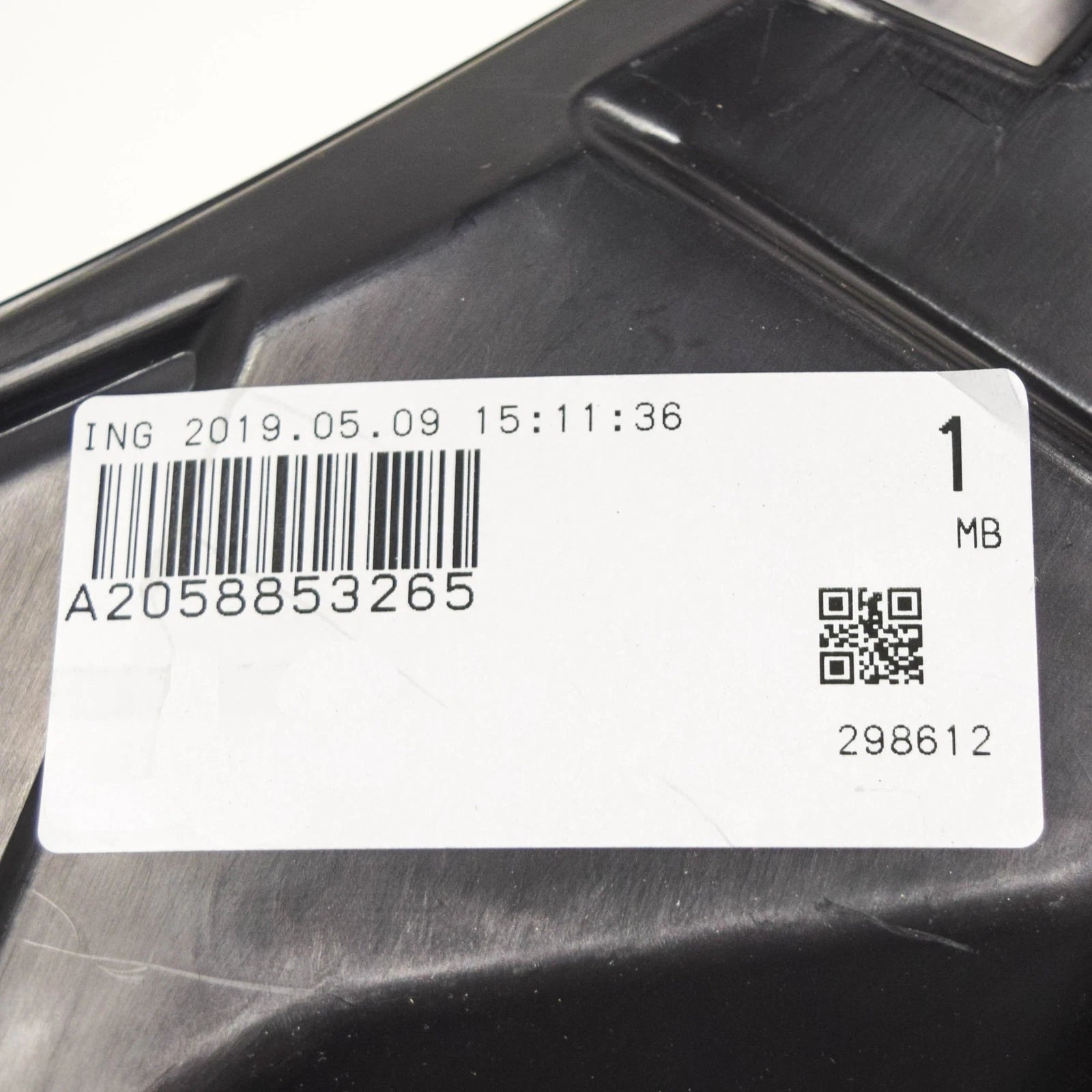 NEW MERCEDES-BENZ C-CLASS W205 FRONT BUMPER RIGHT BRACKET A2058853265 ORIGINAL