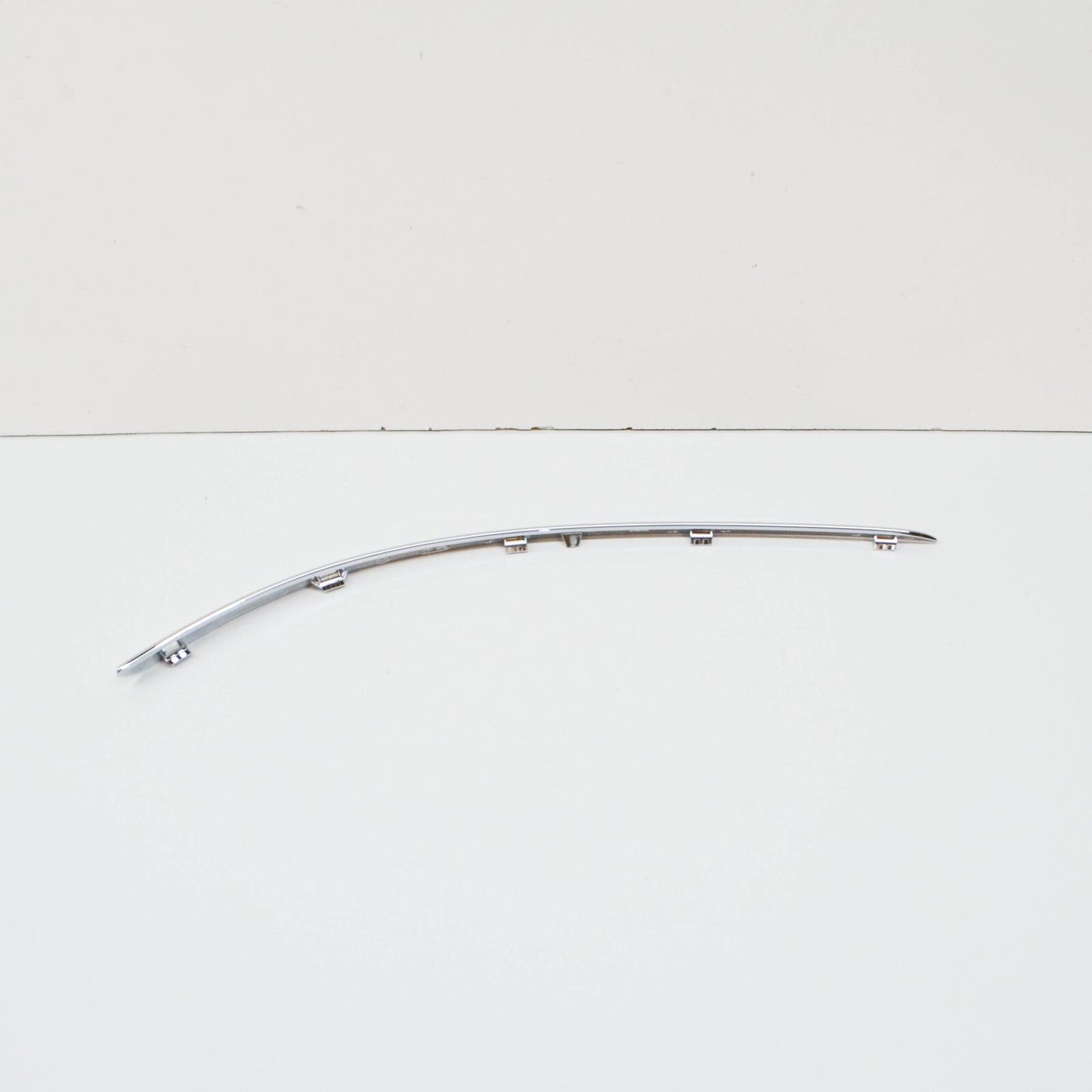 NEW MERCEDES-BENZ B W245 FRONT LEFT BUMPER MOLDING A1698851721 ORIGINAL