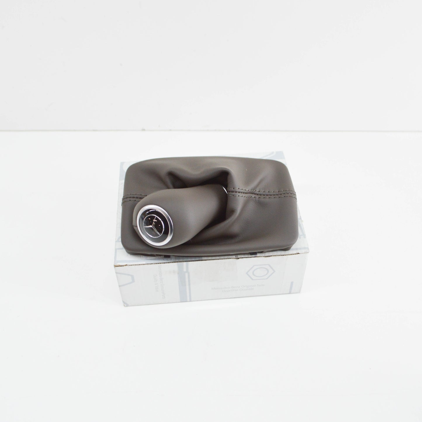 NEW MERCEDES-BENZ C W204 SELECTOR LEVER HANDLE A20426775108P18 ORIGINAL