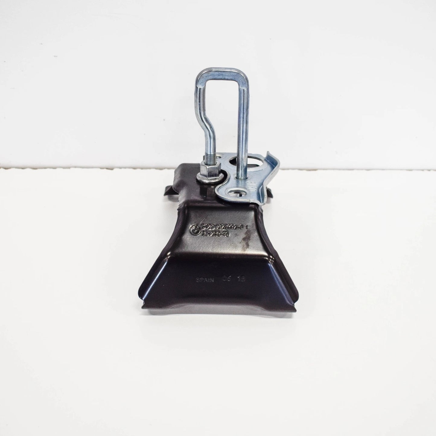 NEW BMW X5 F15 BONNET SAFETY LATCH HOOK RIGHT 51237325992 ORIGINAL