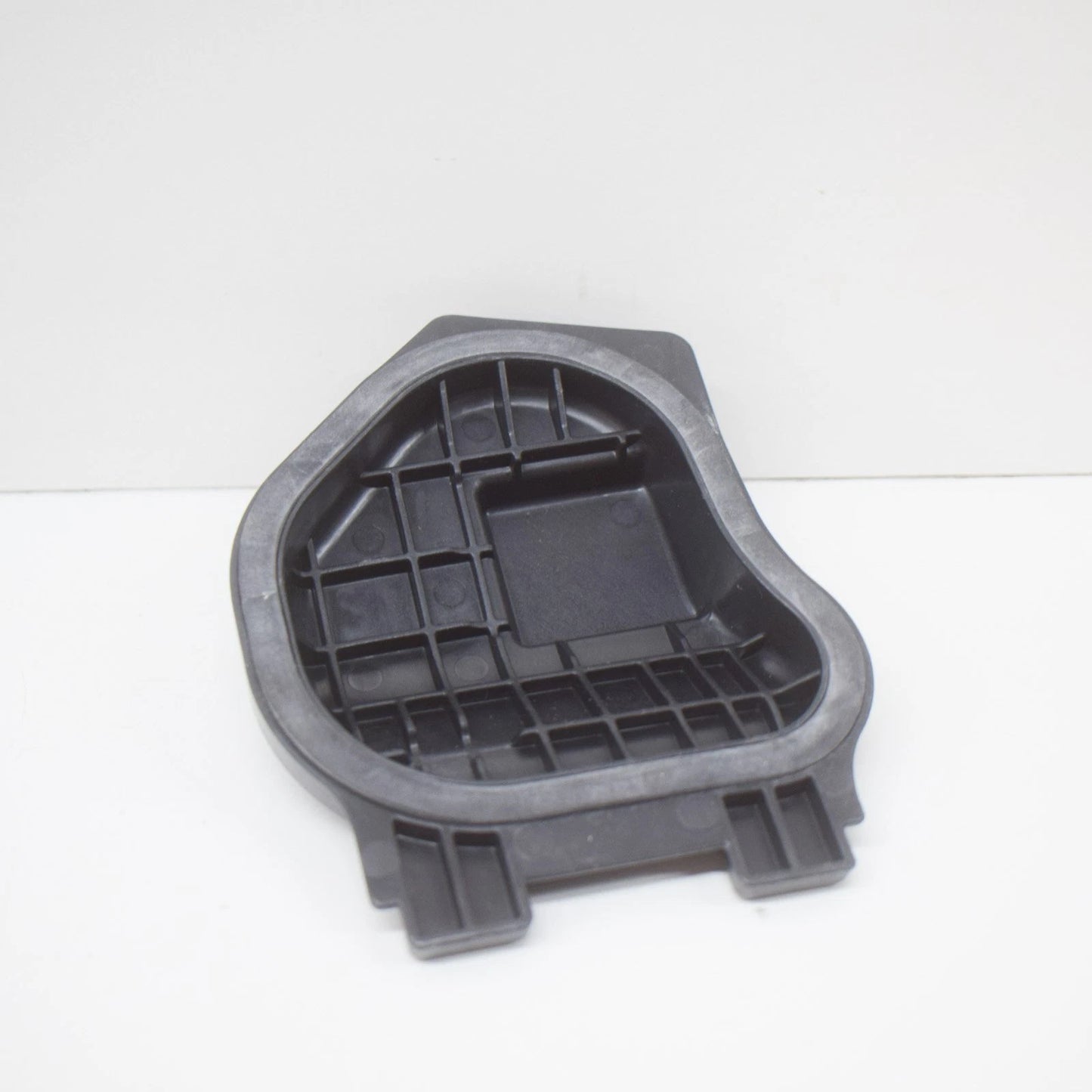 NEW VW TRANSPORTER T6 FRONT RIGHT DIPPED BEAM COVER CAP 7E0941608A ORIGINAL