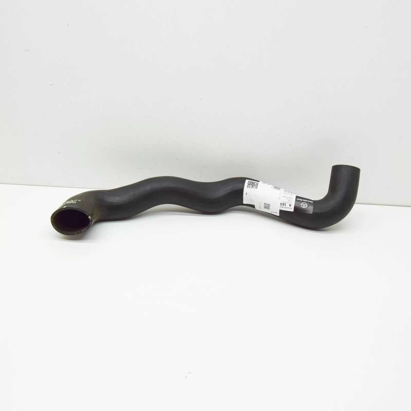 NEW MERCEDES-BENZ M-CLASS W163 UPPER RADIATOR HOSE A1635012282 ORIGINAL