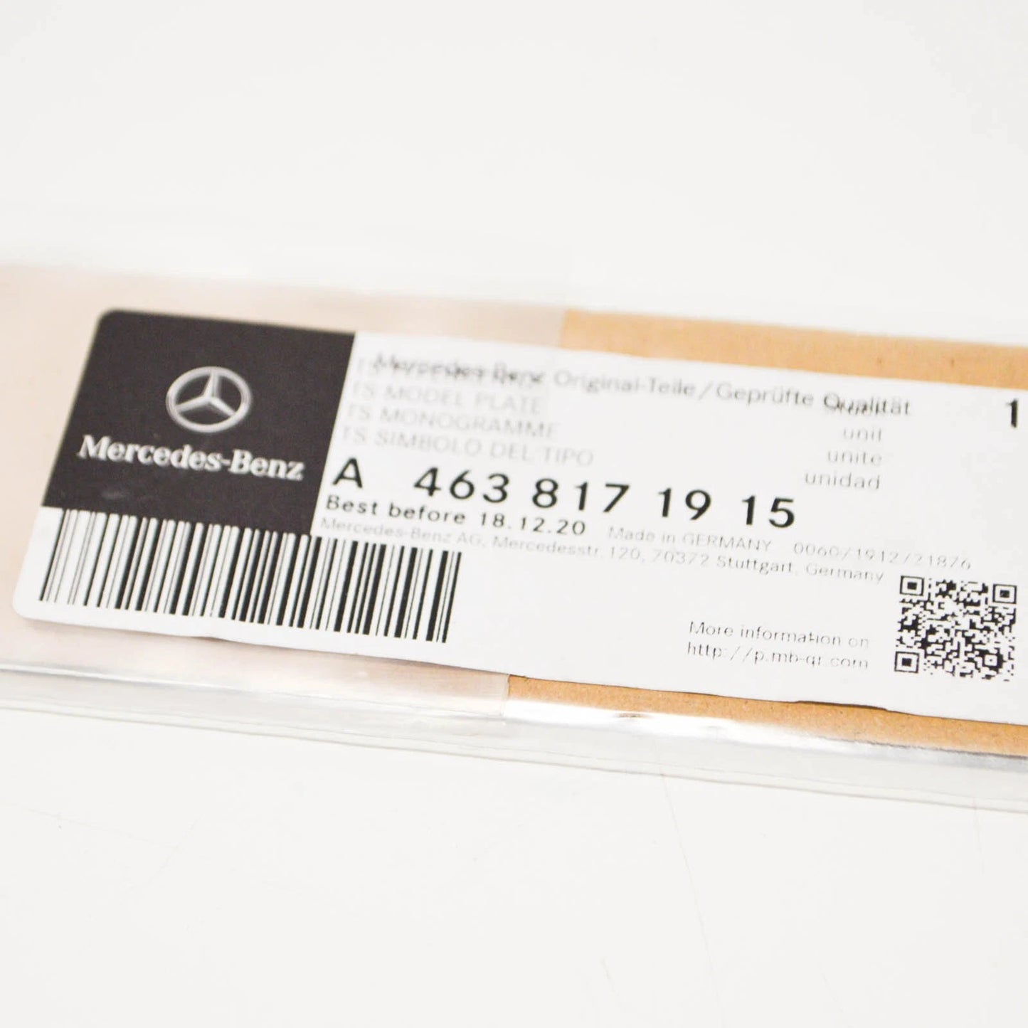 NEW MB G W463 REAR TAILGATE LIFTGATE BOOT LID EMBLEM A4638171915 ORIGINAL