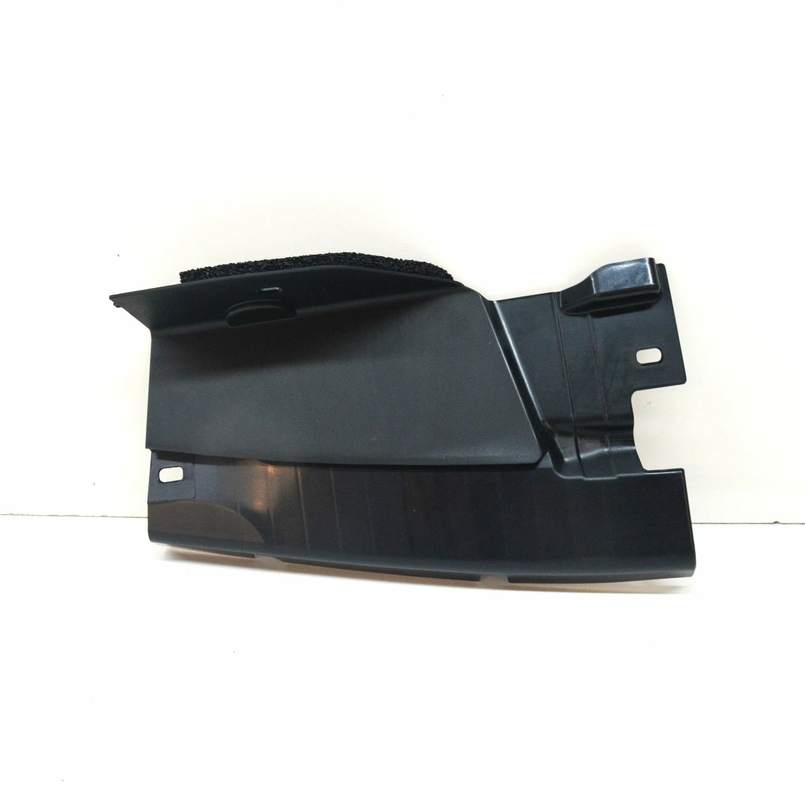 NEW BMW X7 G07 M REAR BUMPER LEFT SUPPORT COVER TRIM 51128091739 ORIGINAL