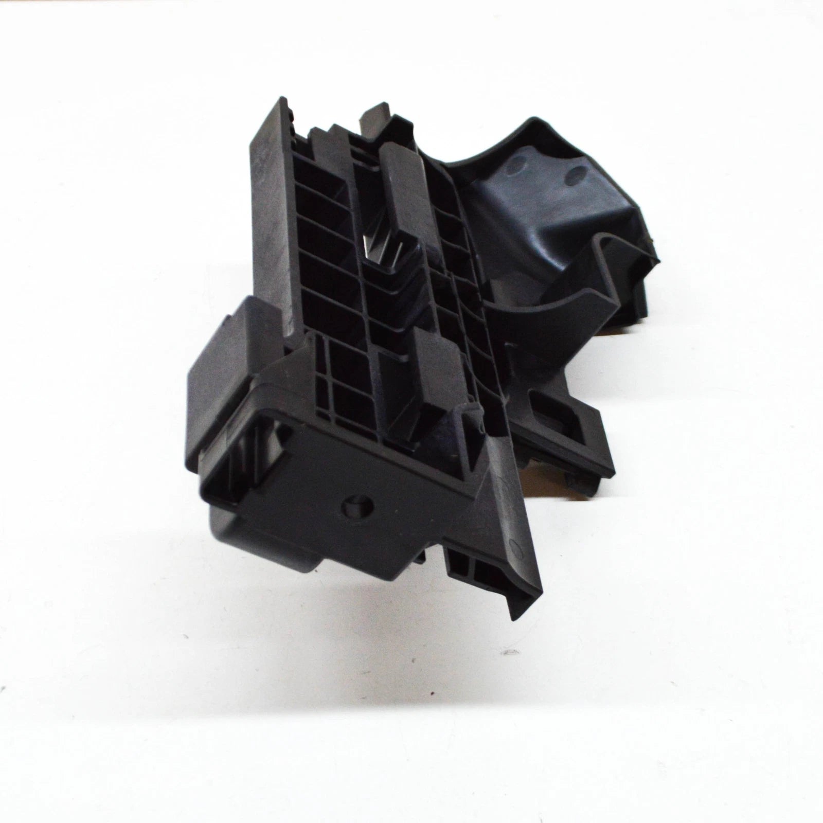 NEW BMW 5 G30 LEFT LOWER COOLANT RADIATOR HOLDER 17118632129 ORIGINAL