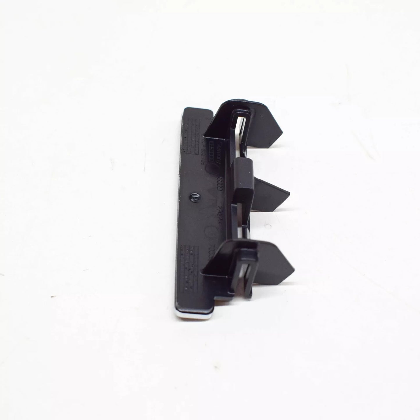 NEW AUDI Q5 FY RADIATOR GRILLE QUATTRO EMBLEM BADGE 80A8537362ZZ ORIGINAL