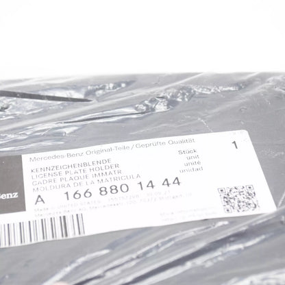 NEW MB GL X166 FRONT BUMPER LICENSE NUMBER HOLDER A1668801444 2013 ORIGINAL