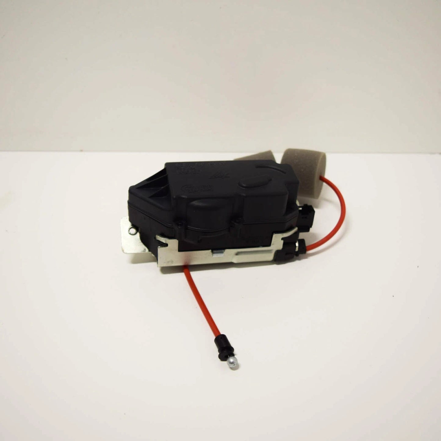 NEW MERCEDES BENZ M W164 REAR TAILGATE BOOT LID LOCK A1647400500 ORIGINAL