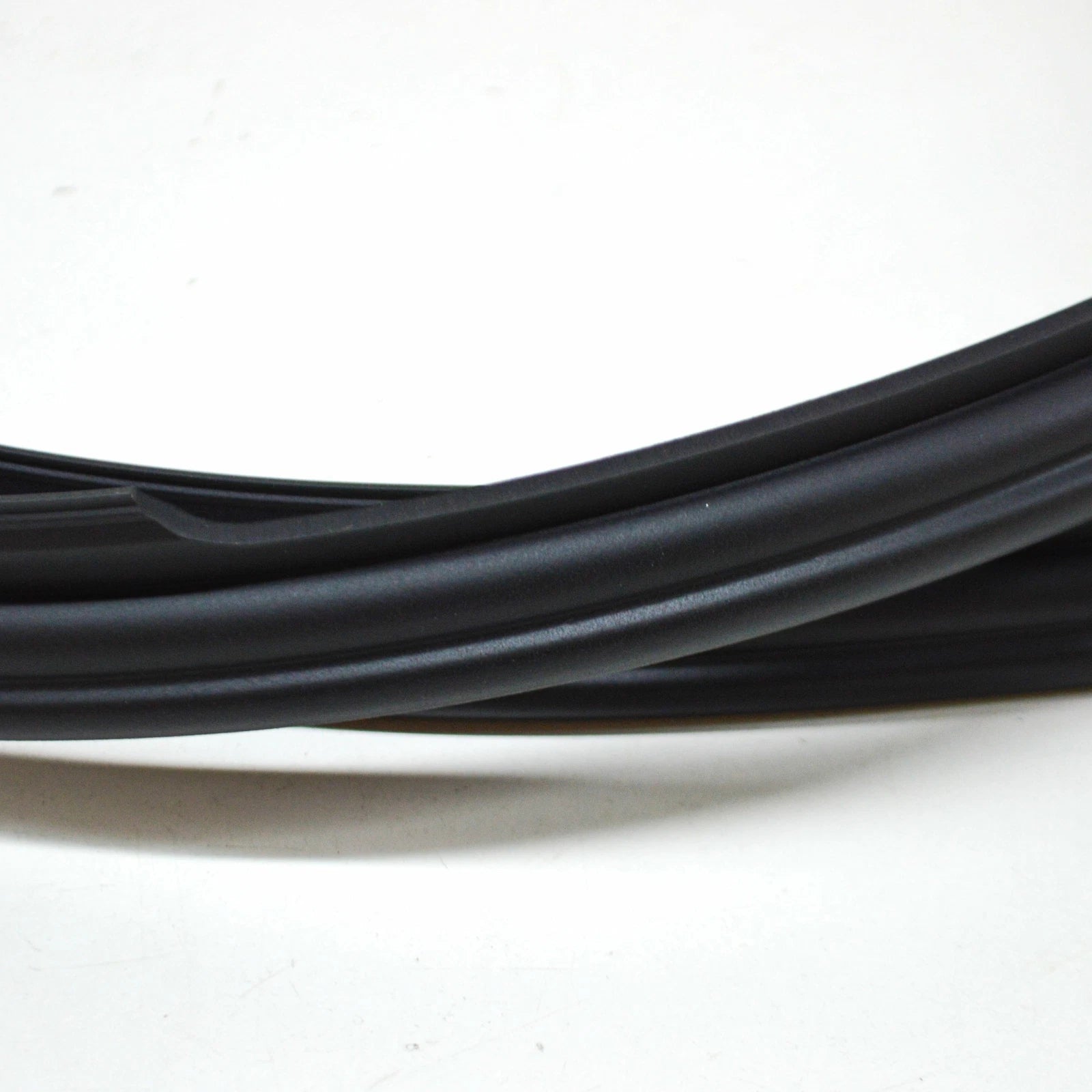 NEW VOLKSWAGEN ARTEON 3H7 ROOF FRANE SEAL 3G8854543D