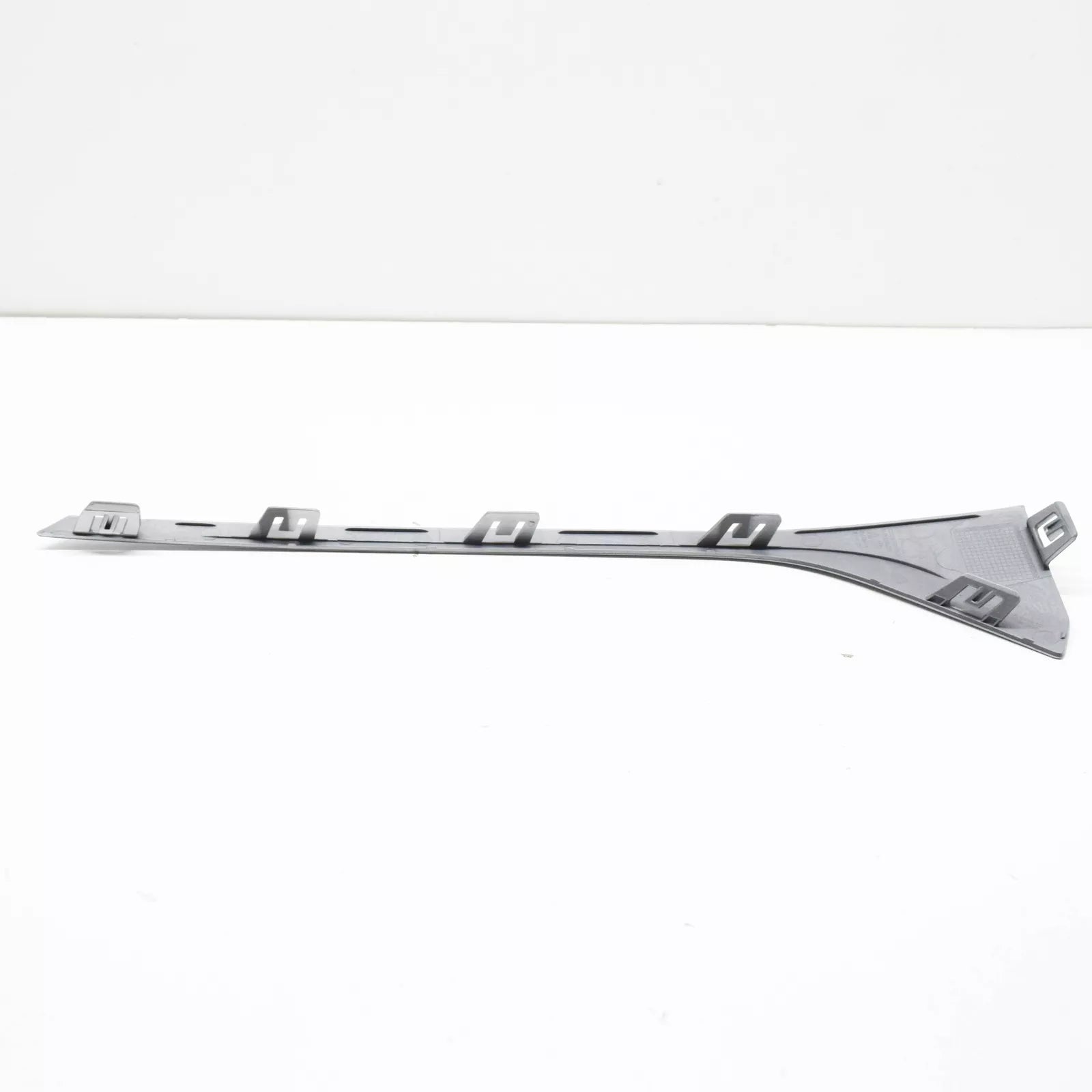 NEW BMW X1 F48 FRONT LEFT GRILLE SIDE TRIM 51117954257 ORIGINAL