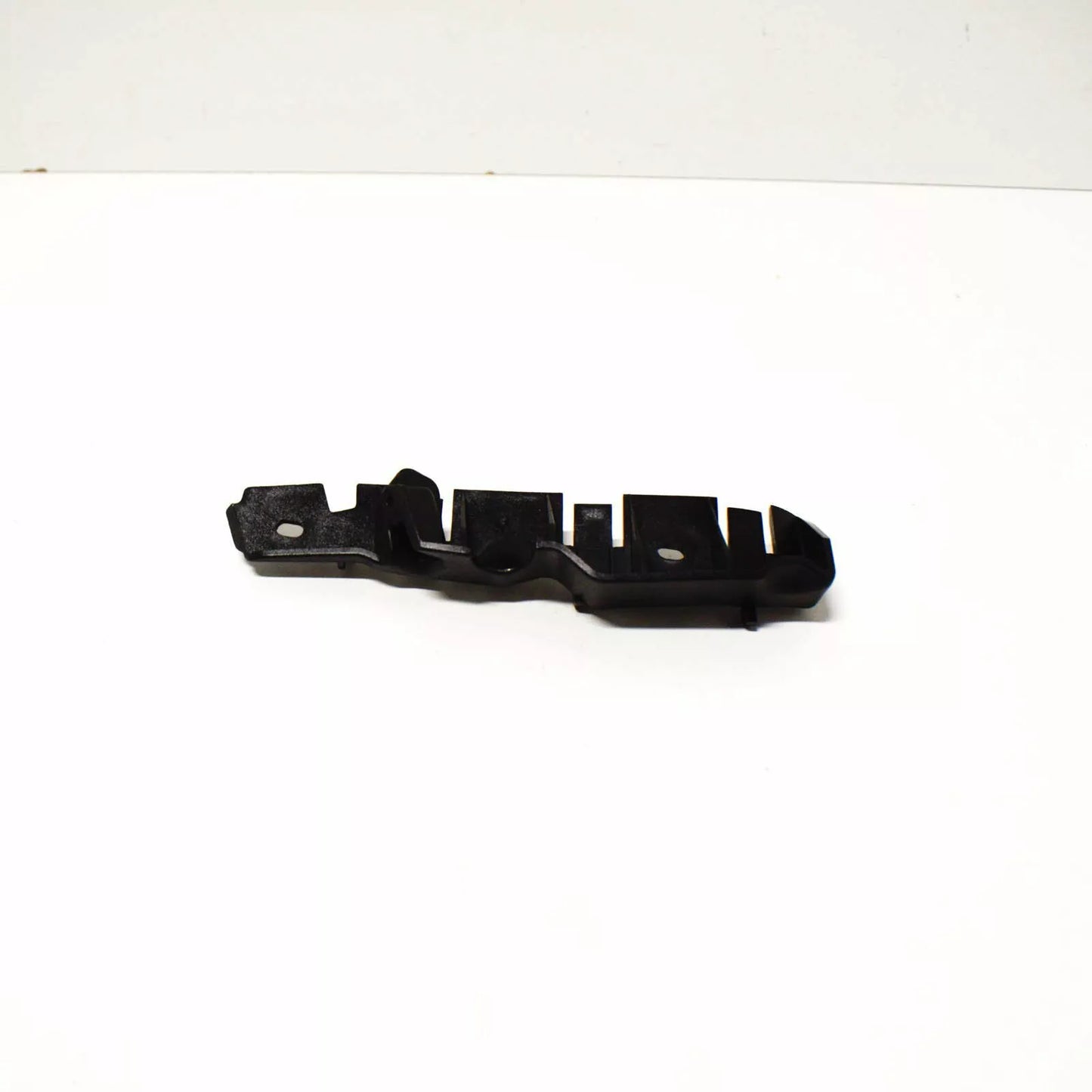 NEW AUDI A3 8P FRONT BUMPER RIGHT SUPPORT BRACKET 8P0807184B ORIGINAL