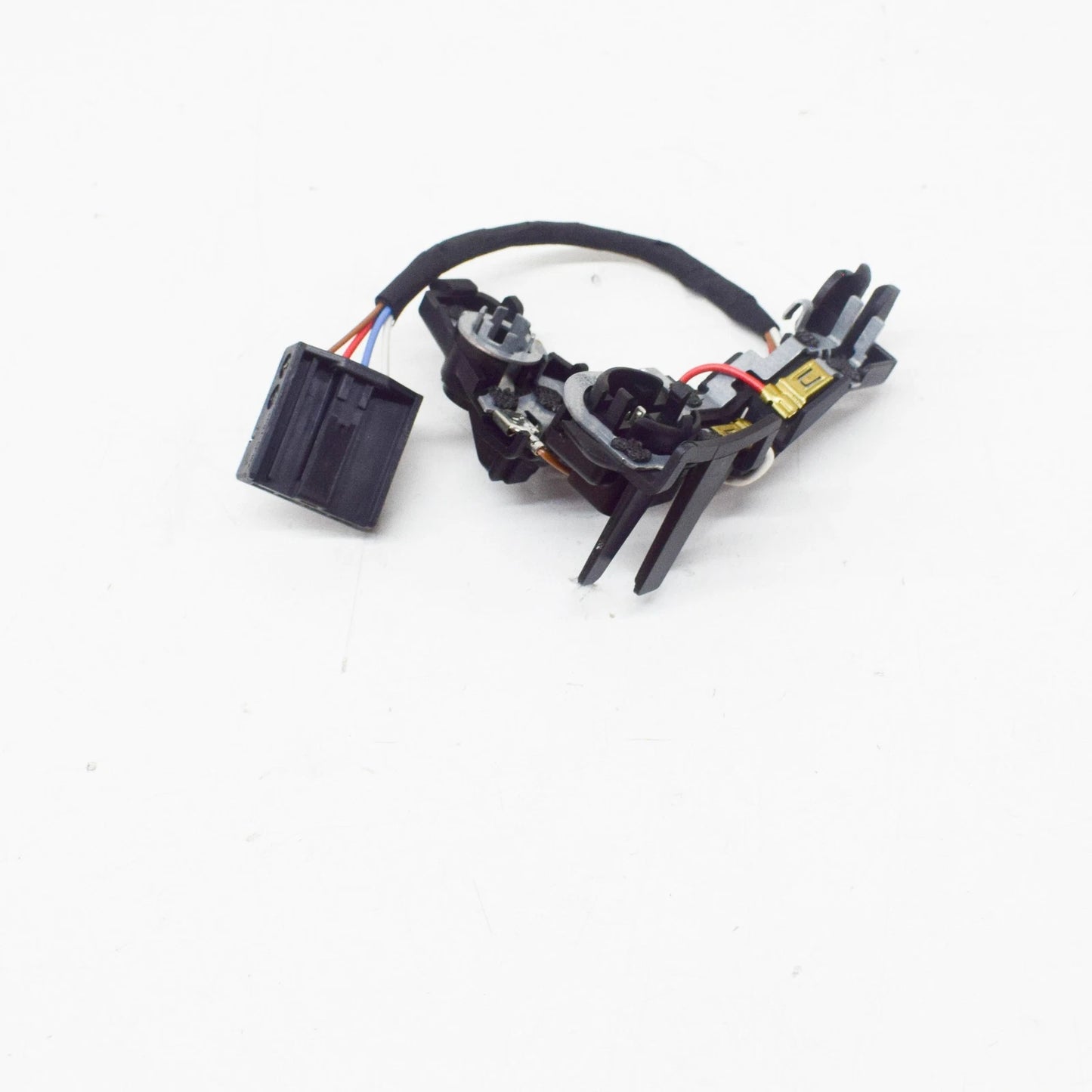 NEW BMW 4 F33,F83 REAR RIGHT TAIL LIGHT BULB HOLDER 63217366070 7366070 ORIGINAL