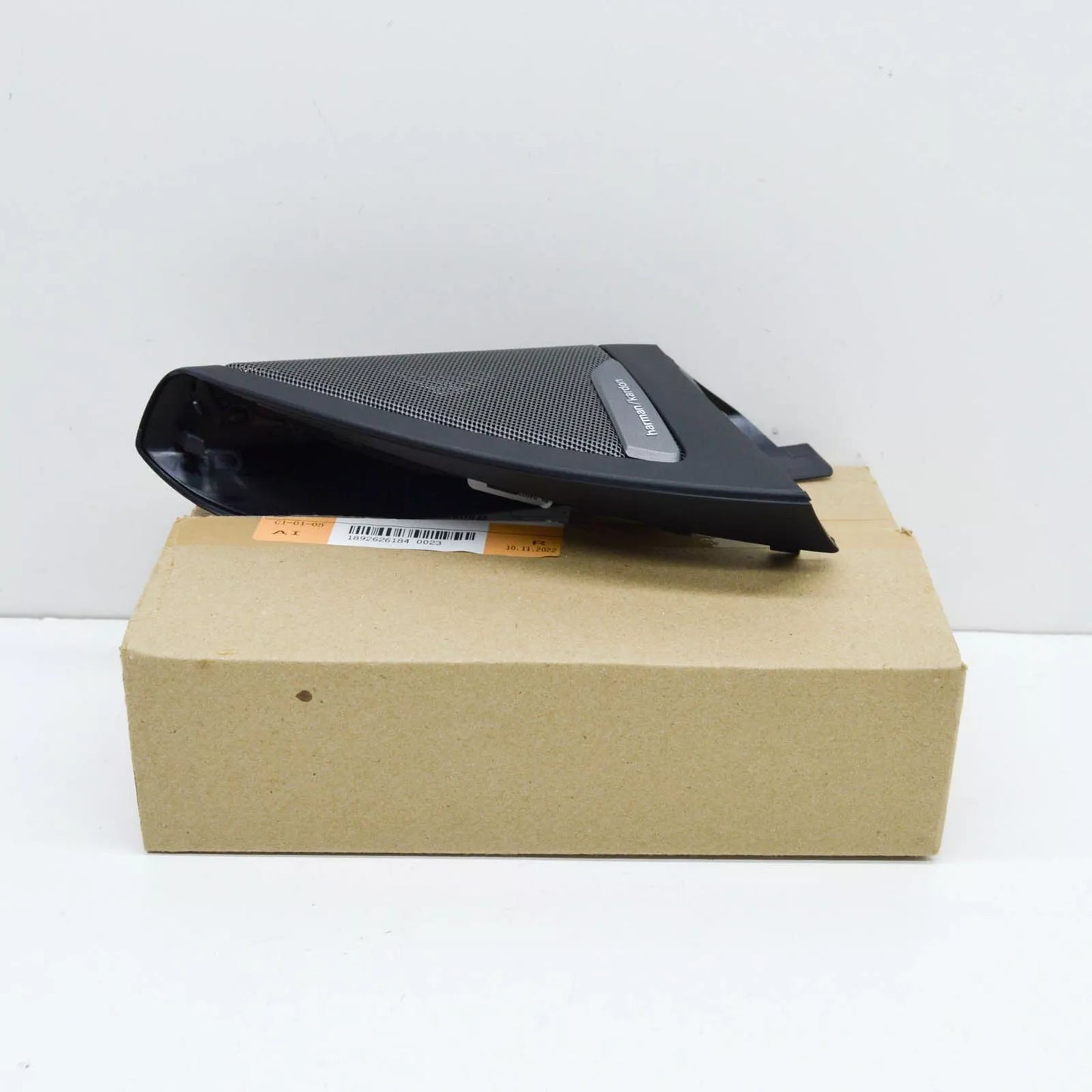 NEW BMW X3 G01 M F97 FRONT RIGHT DOOR CORNER TRIM COVER 51339460516 ORIGINAL