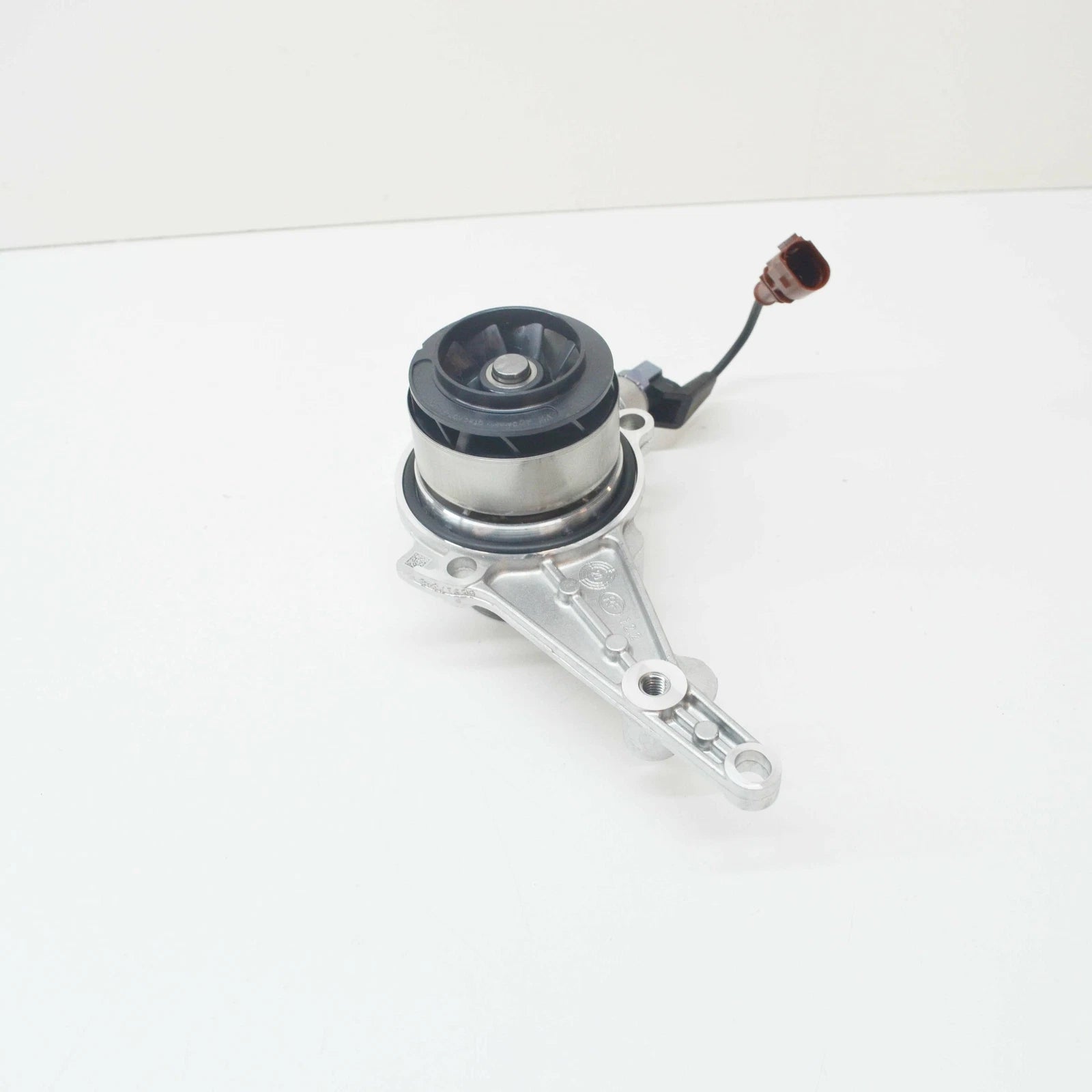 NEW VOLKSWAGEN ARTEON 3H WATER PUMP 05L121011D 2019 ORIGINAL