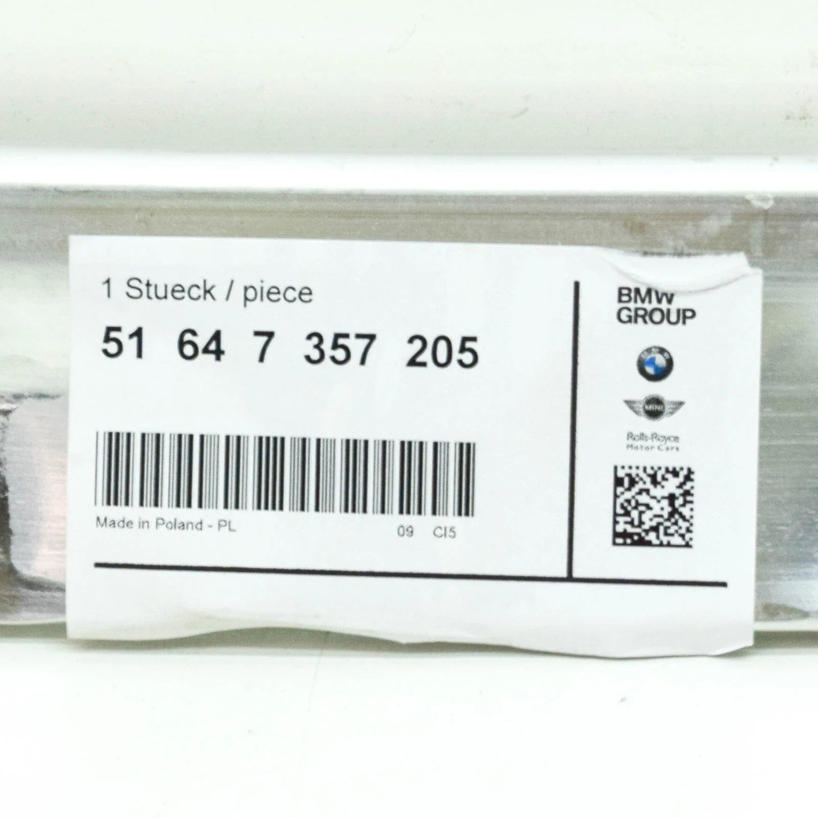 NEW BMW 7 G11 RADIATOR UPPER REAR SUPPORT 51647357205 7357205 2016 ORIGINAL