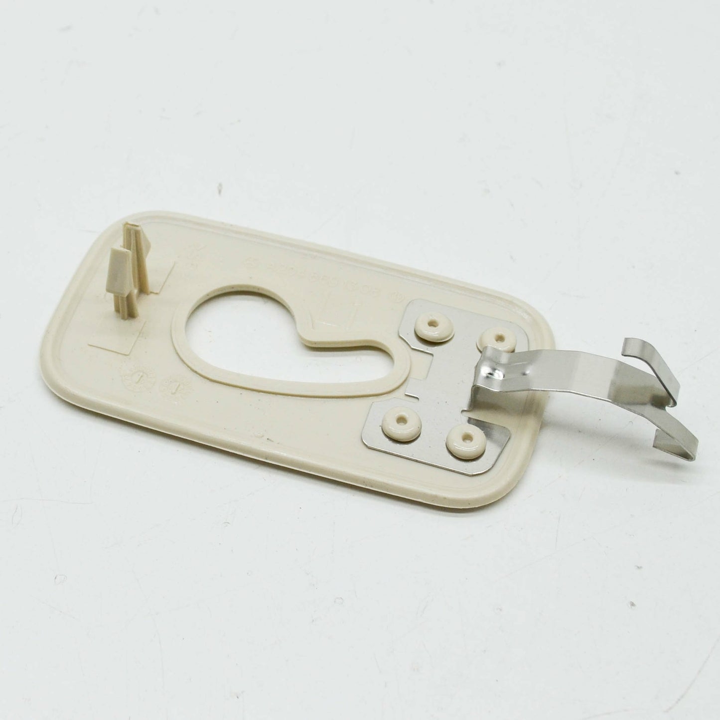 NEW MB GLC C253 REAR LEFT LUGGAGE NET BRACKET COVER A20486913081B88 ORIGINAL