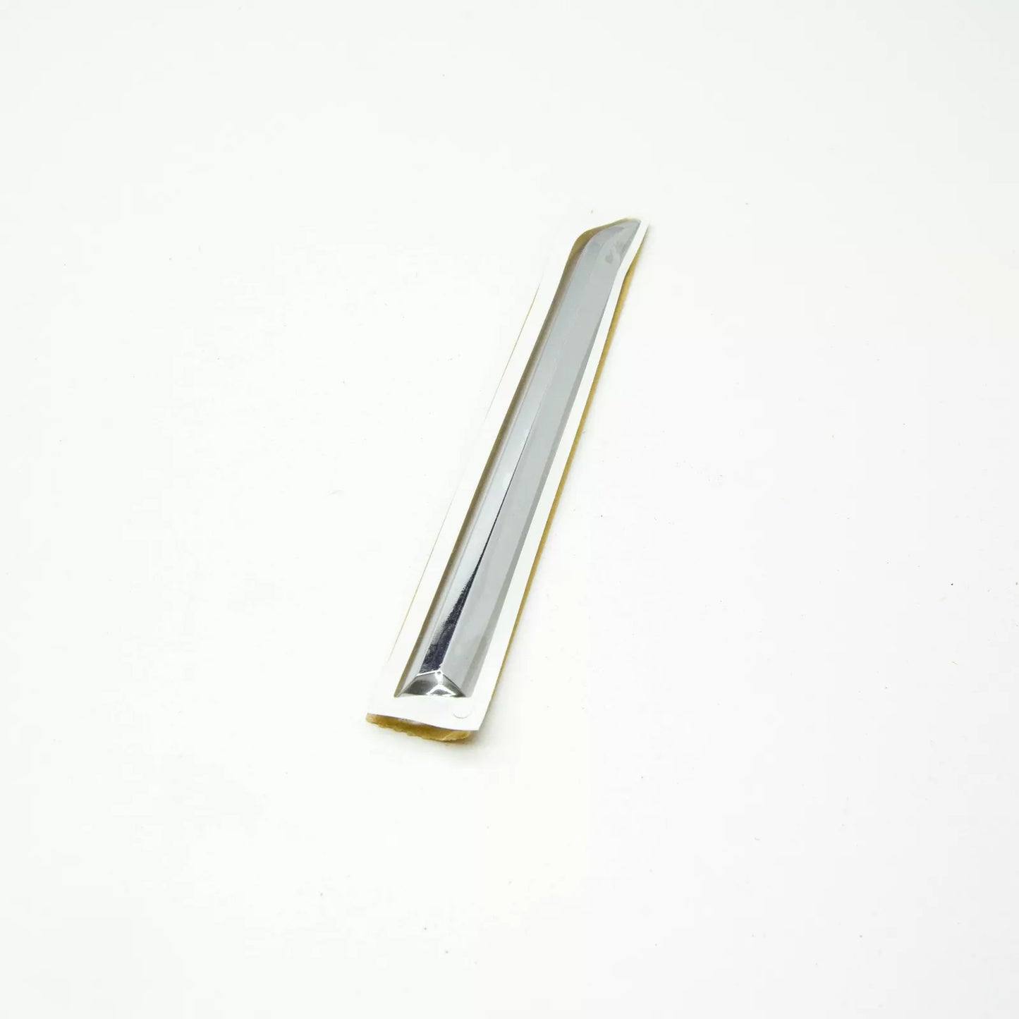 NEW VW TIGUAN AD MK2 FRONT RIGHT SIDE BADGE "R-LINE' 5NA853688D2ZZ ORIGINAL