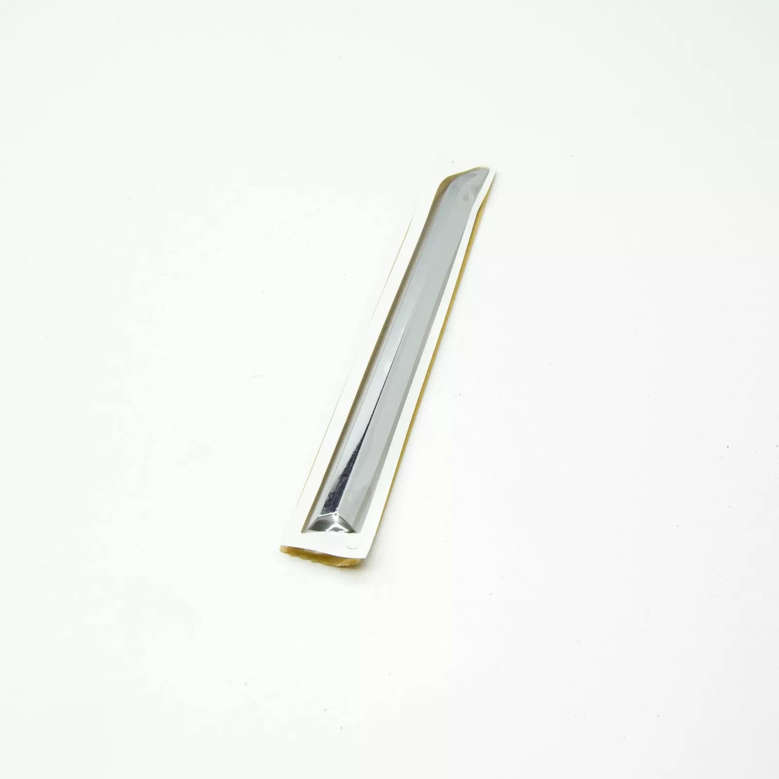 NEW VW TIGUAN AD MK2 FRONT RIGHT SIDE BADGE "R-LINE' 5NA853688D2ZZ ORIGINAL