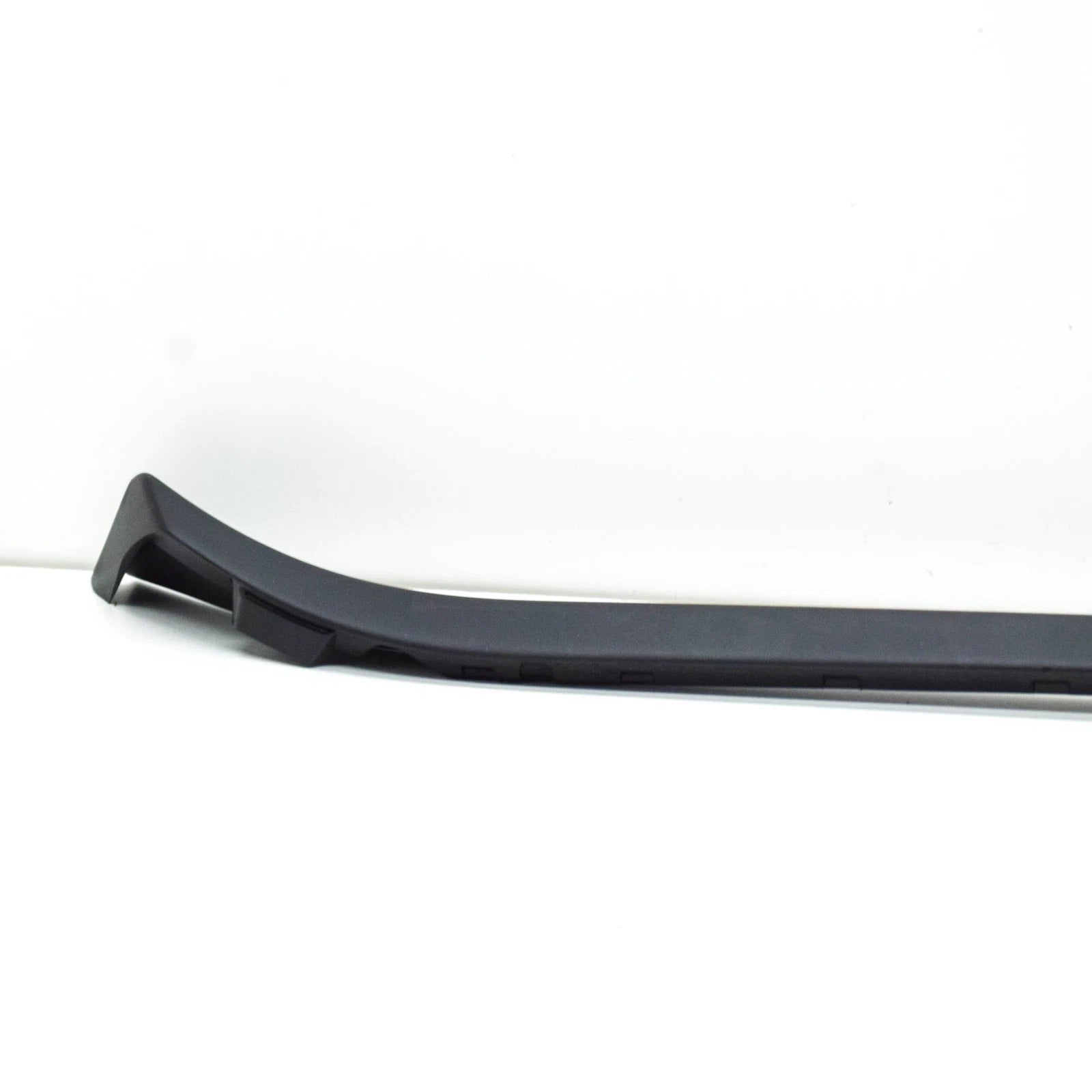 NEW AUDI E-TRON SPORTBACK FRONT WINDSHIELD LEFT WATER DEFLECTOR 4KE8543279B9