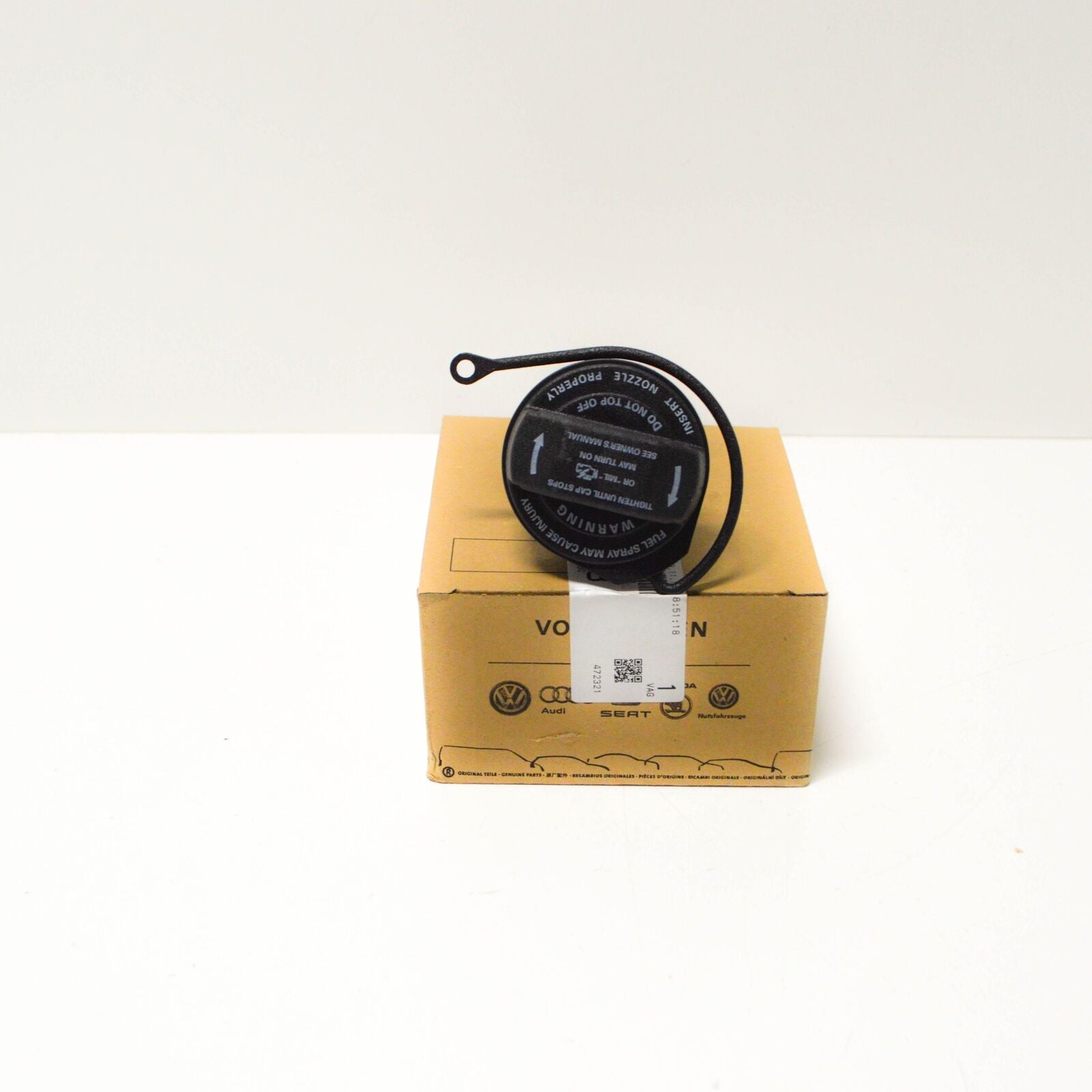 NEW VOLKSWAGEN CC FUEL TANK CAP 3C8201550 ORIGINAL