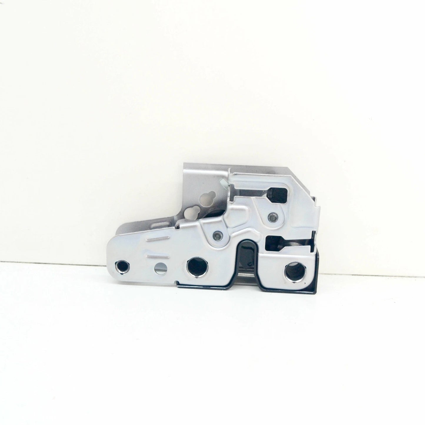 NEW VOLKSWAGEN CADDY 2K FRONT BONNET HOOD LID LOCK 1T0823509C