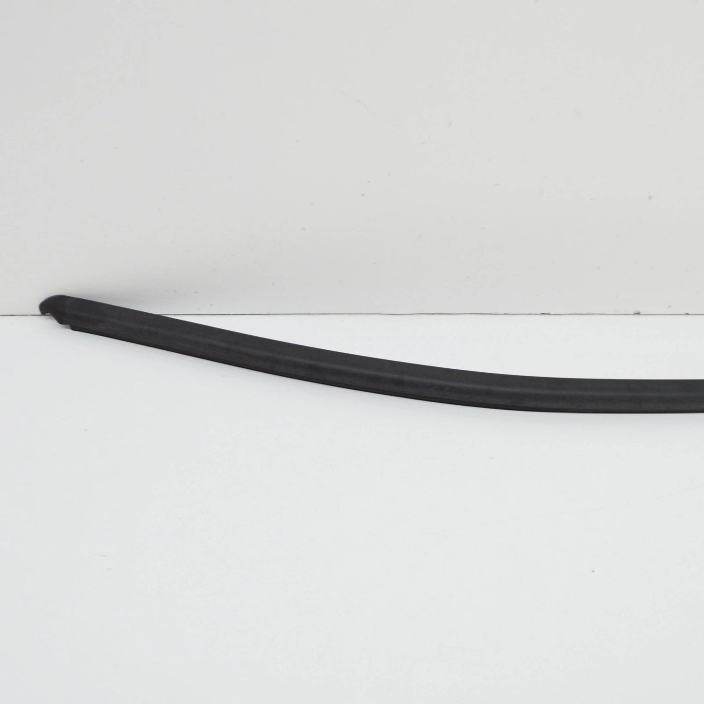 NEW VW TRANSPORTER T6 FRONT LEFT DOOR WINDOW OUTER SEAL 7LA837703A ORIGINAL