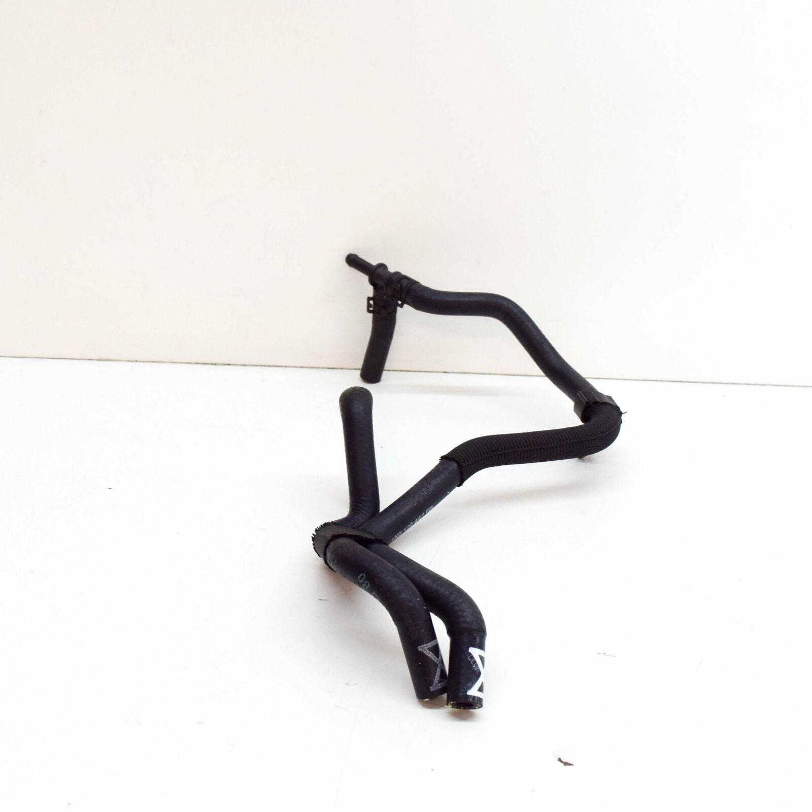 NEW AUDI A3 8P ENGINE COOLANT HOSE 1K0122447FR ORIGINAL