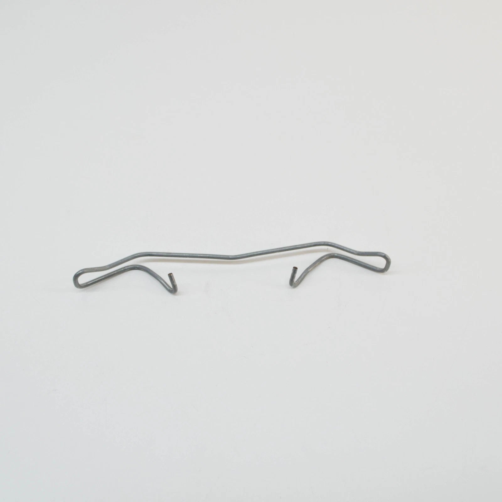 NEW AUDI Q3 8U FRONT BRAKE CALIPER RETAINING SPRING 5N0615269 ORIGINAL