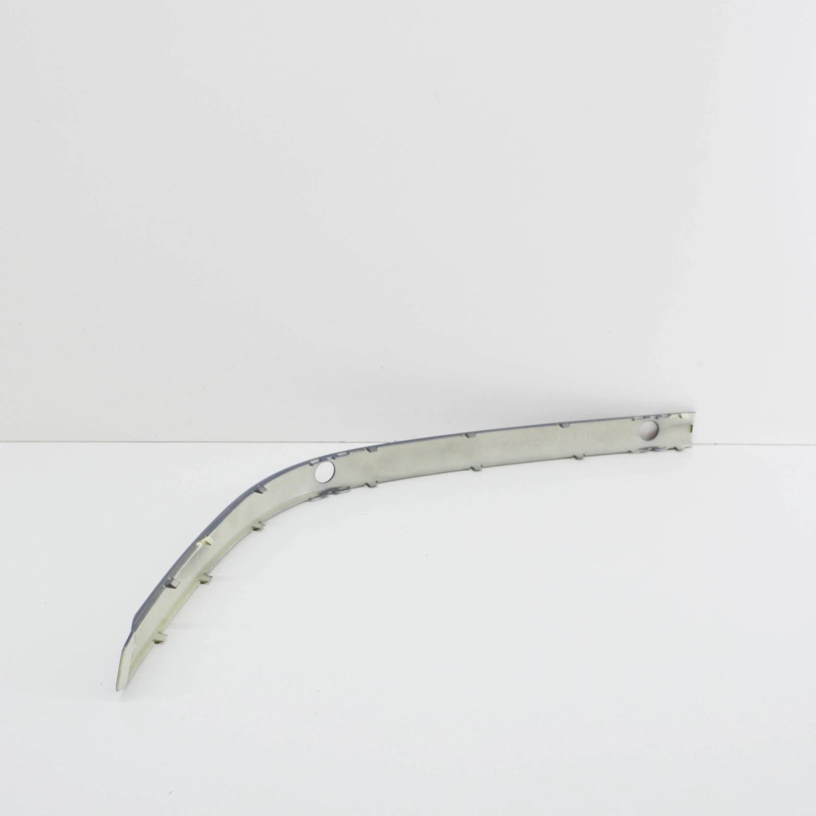 NEW BMW 5 E39 FRONT BUMPER RIGHT MOLDING 51117005966 ORIGINAL