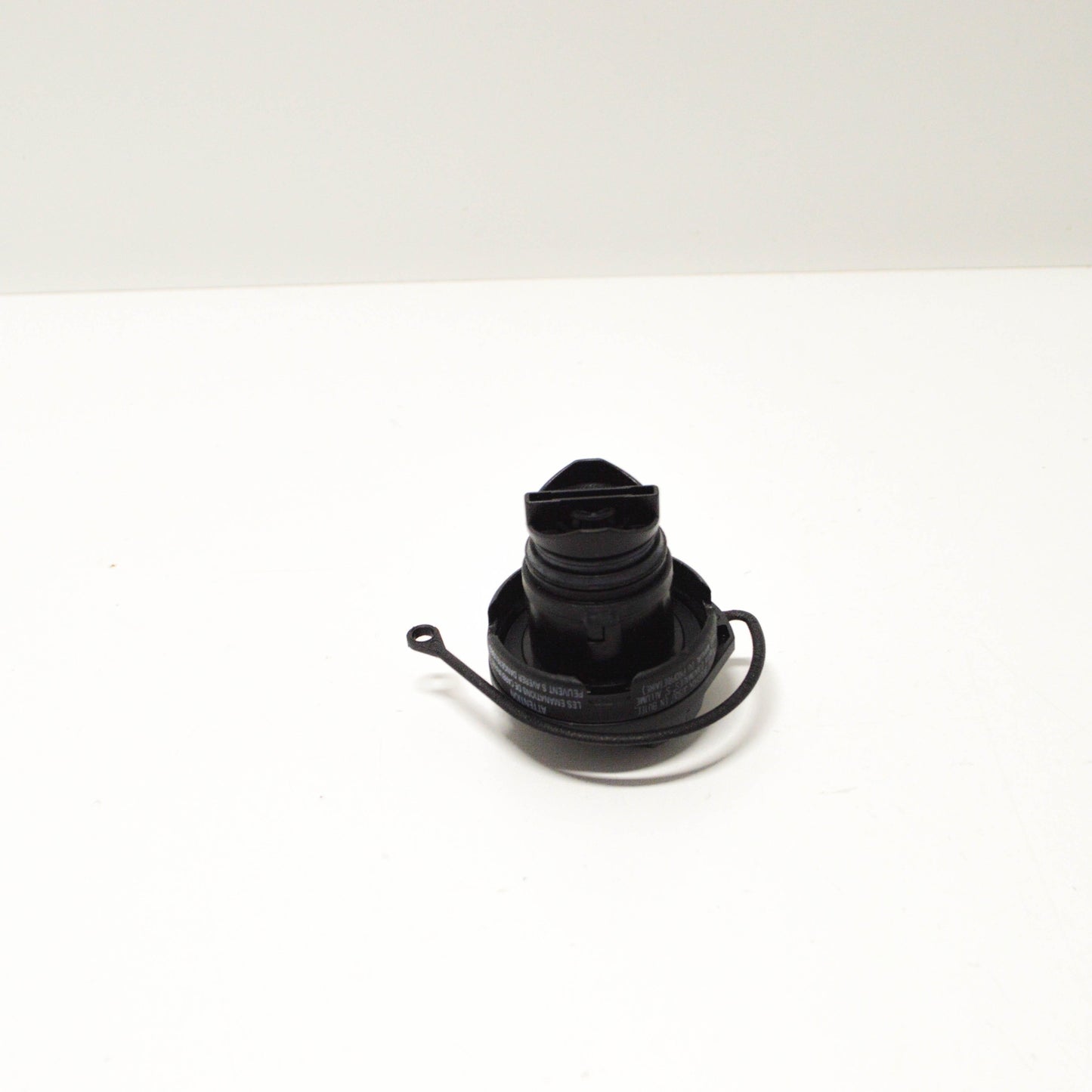 NEW VOLKSWAGEN CC FUEL TANK CAP 3C8201550 ORIGINAL