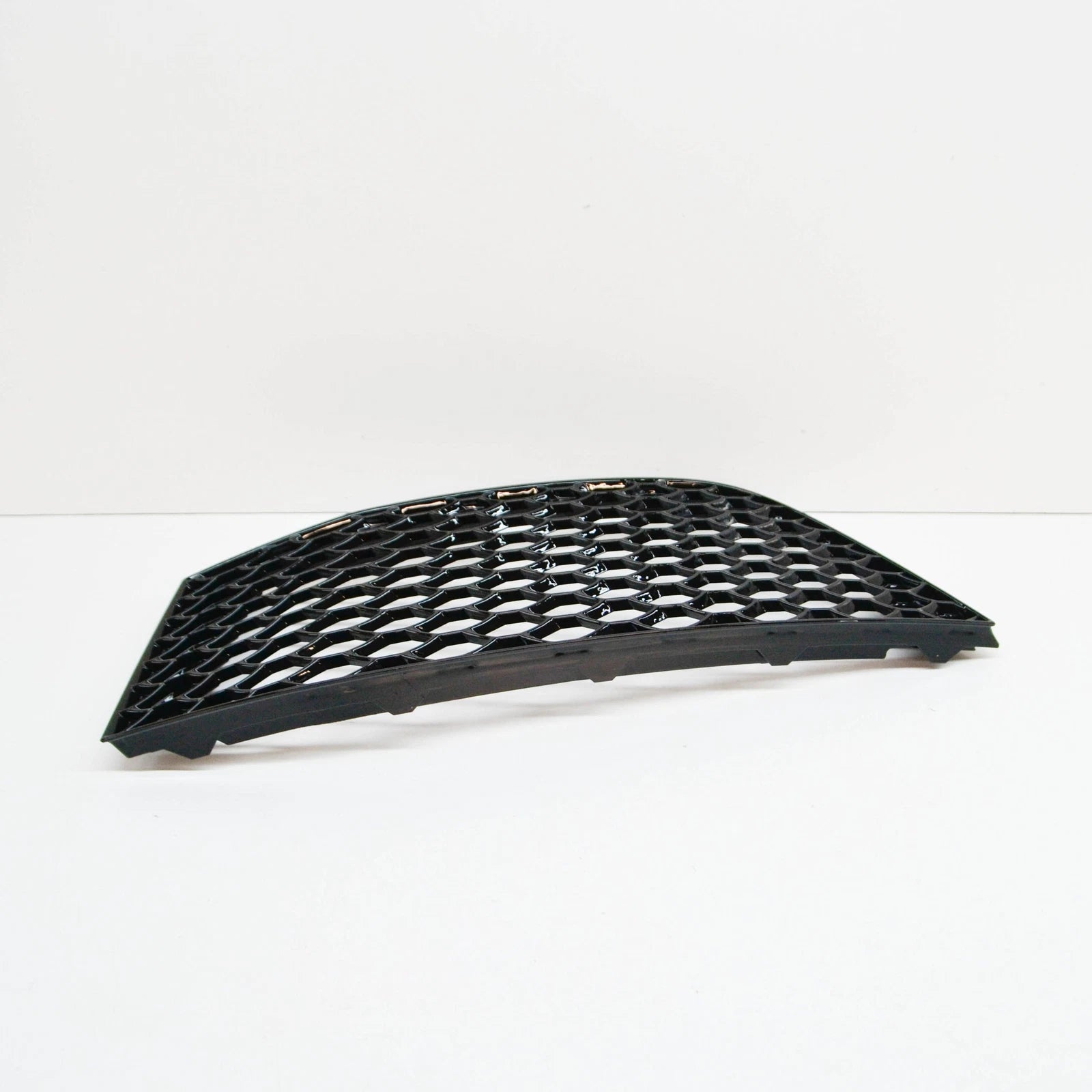 NEW AUDI RS3 8P FRONT BUMPER LEFT LOWER GRILLE 8P0807681AJT94 2011 ORIGINAL