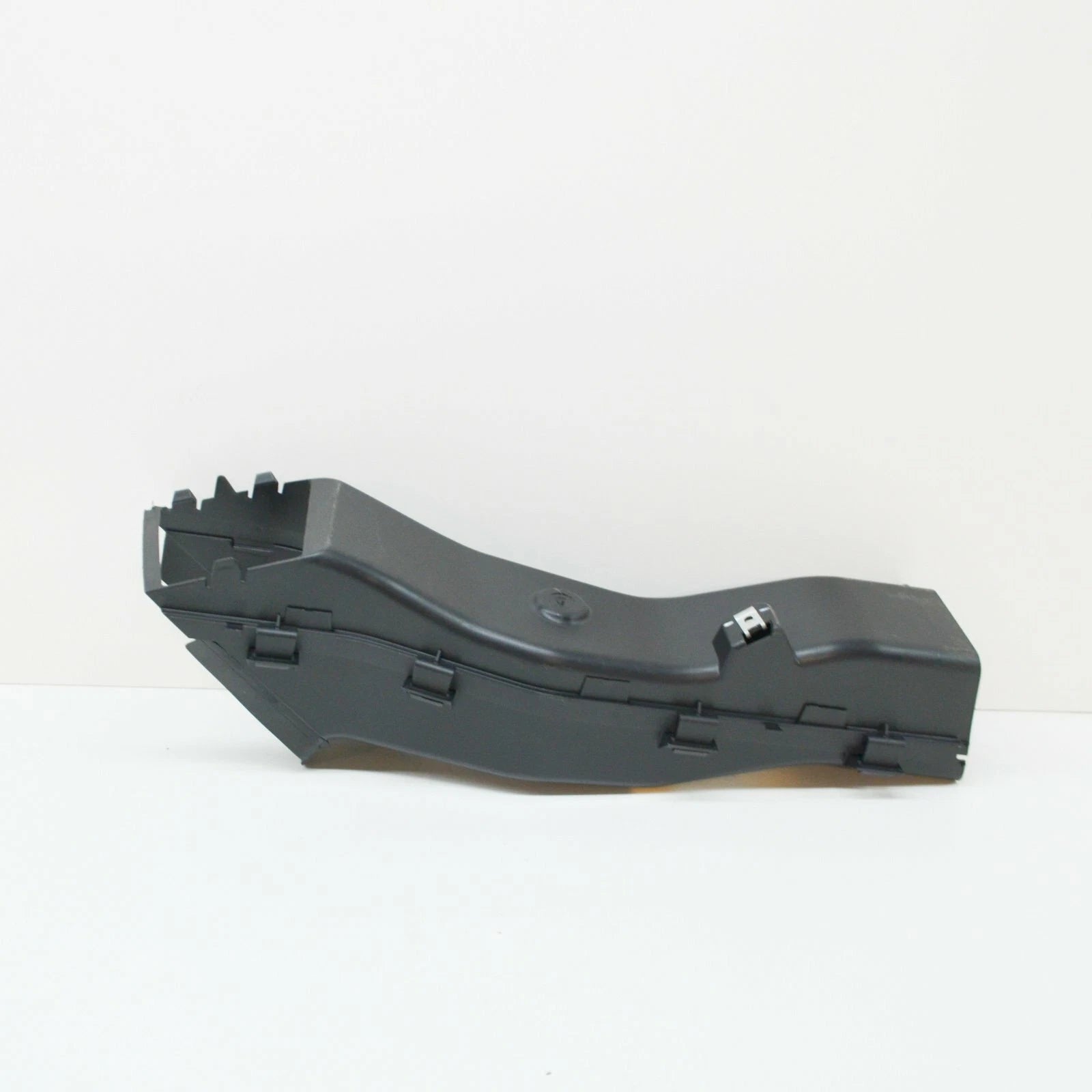 NEW BMW X6 E71 FRONT RIGHT BRAKE AIR DUCT 51747180624 7180624