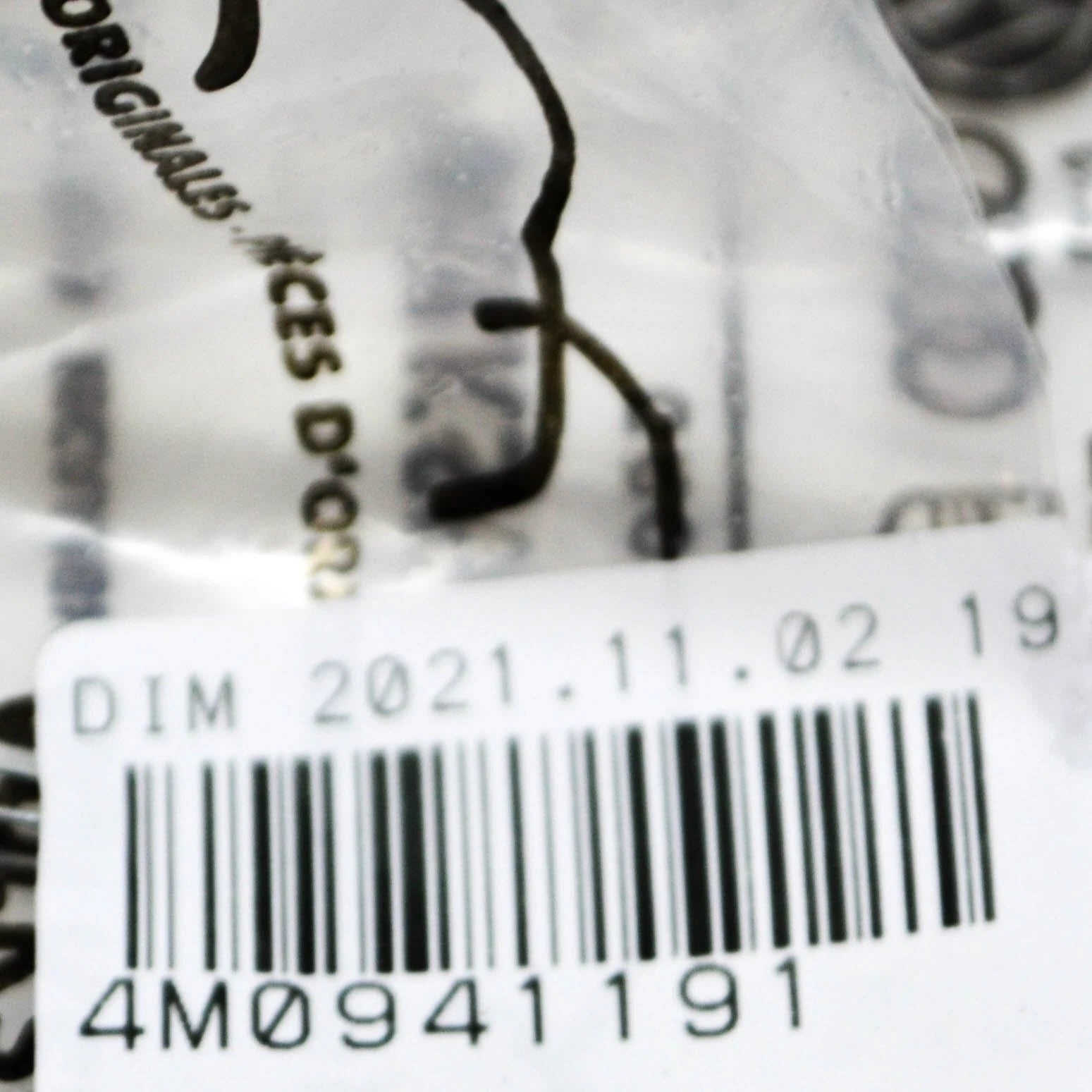 NEW AUDI Q7 4M FRONT LEFT HEADLIGHT SEALING FRAME 4M0941191 ORIGINAL