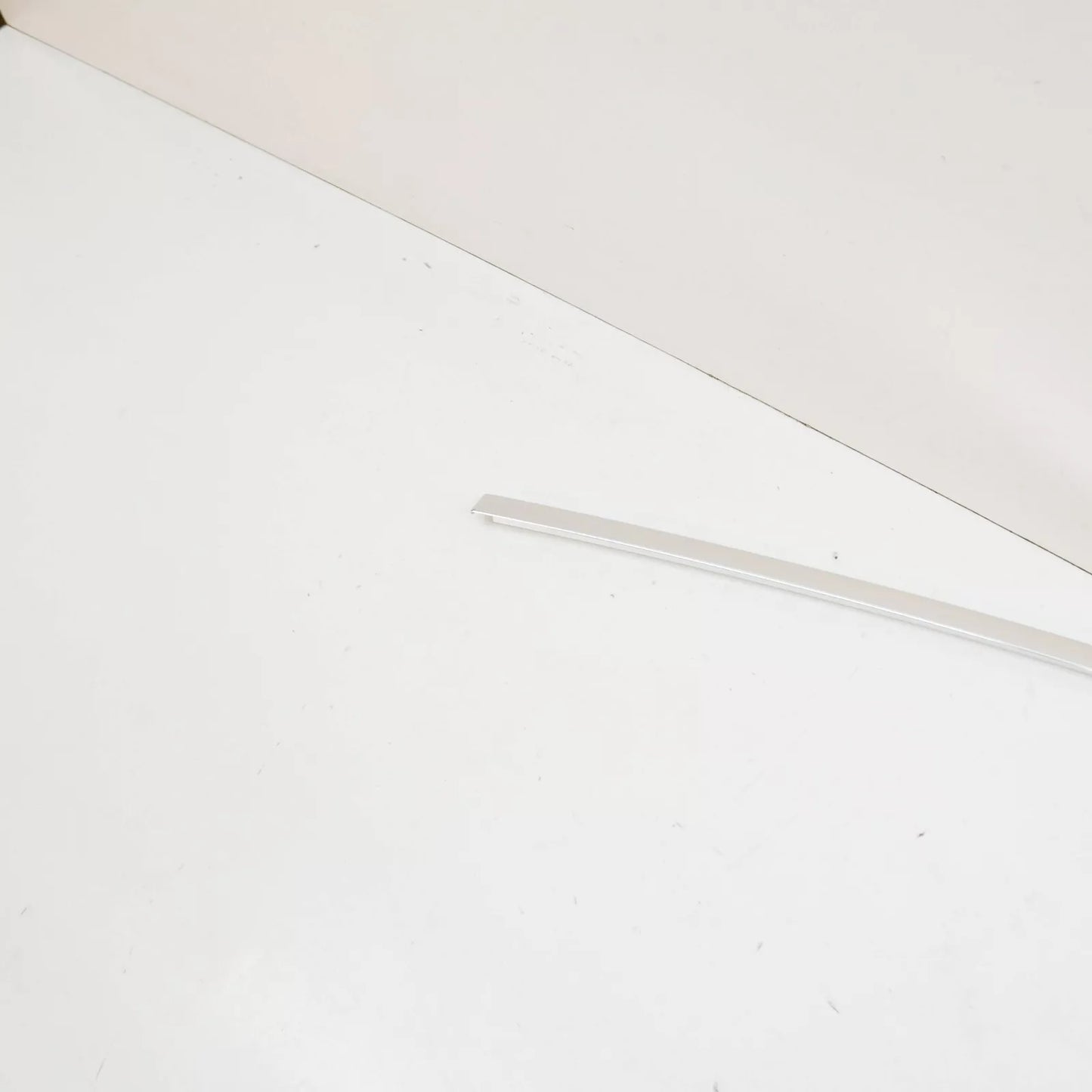 NEW MERCEDES-BENZ S W222 REAR LEFT DOOR WINDOW TRIM STRIP A2226989700 ORIGINAL