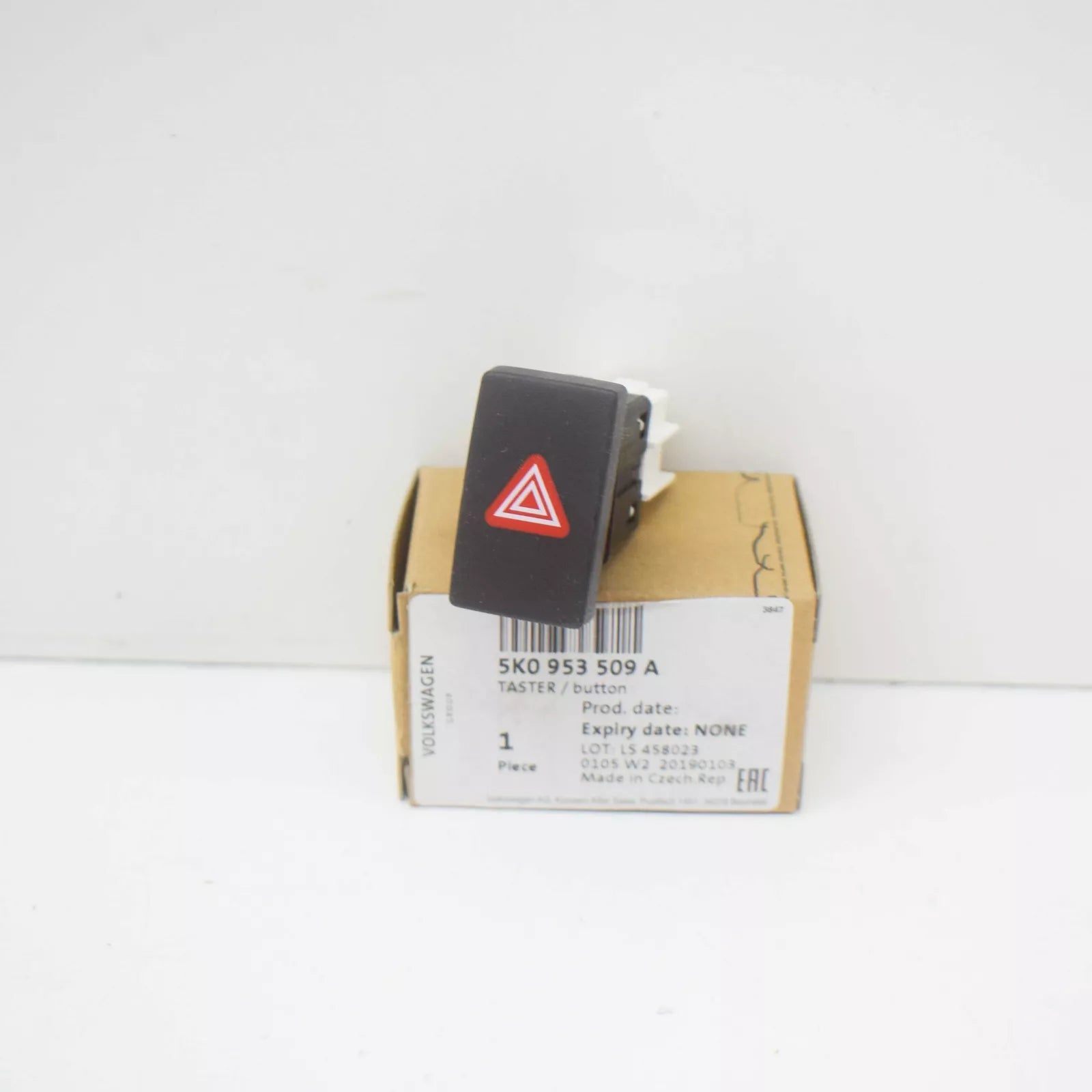 NEW VOLKSWAGEN GOLF MK6 HAZARD WARNING SWITCH PUSH BUTTON 5K0953509A