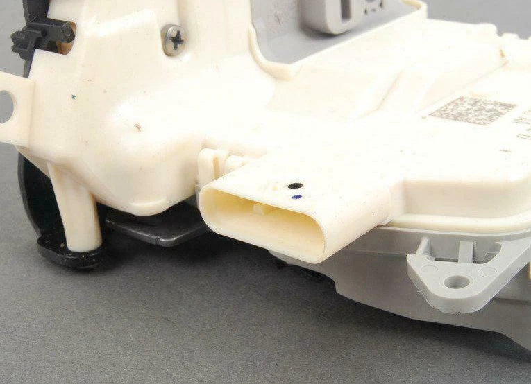 NEW AUDI A1 8X FRONT RIGHT DOOR LOCK LHD 8J1837016F ORIGINAL