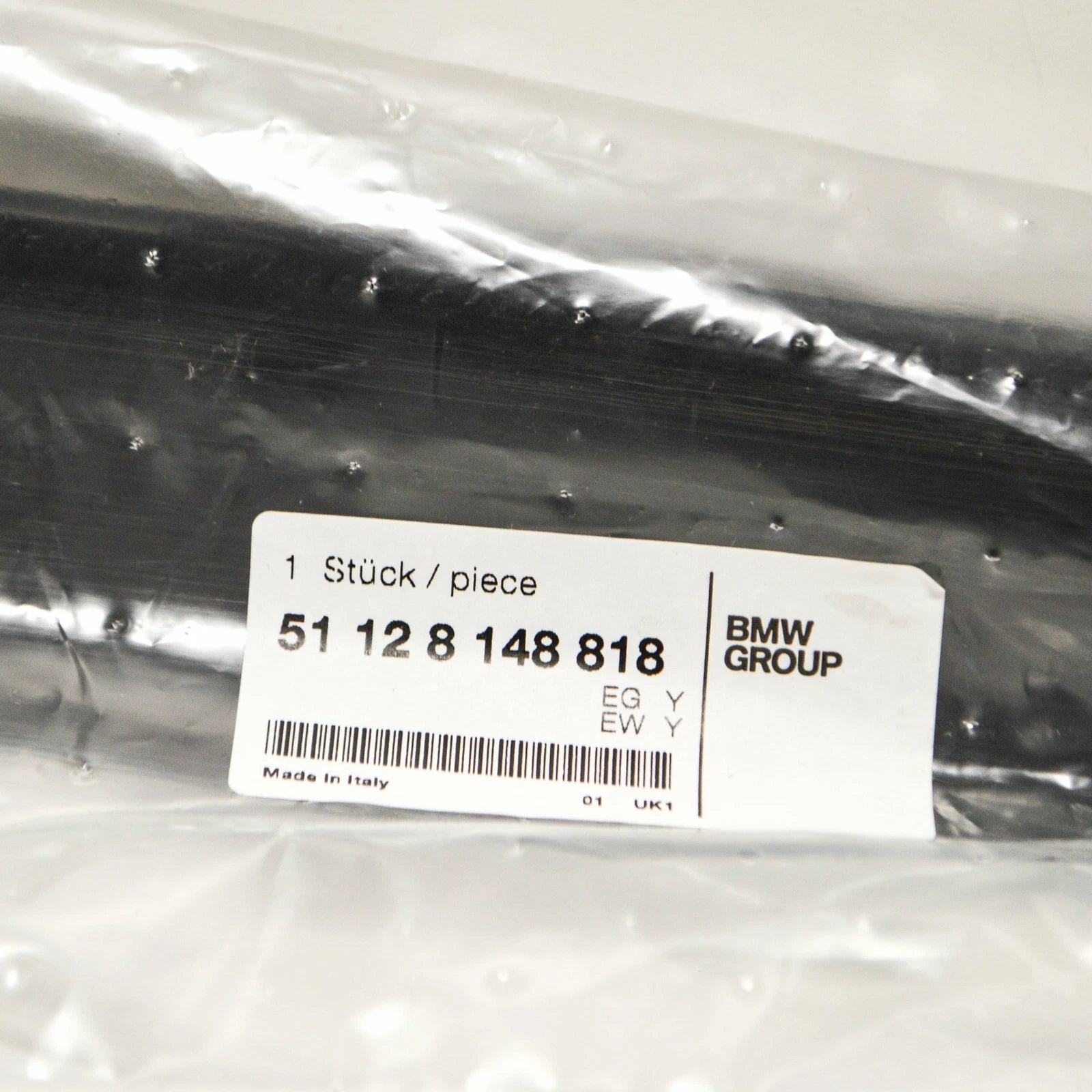 NEW BMW 5 E34 REAR BUMPER RIGHT TRIM 51128148818 8148818 1995