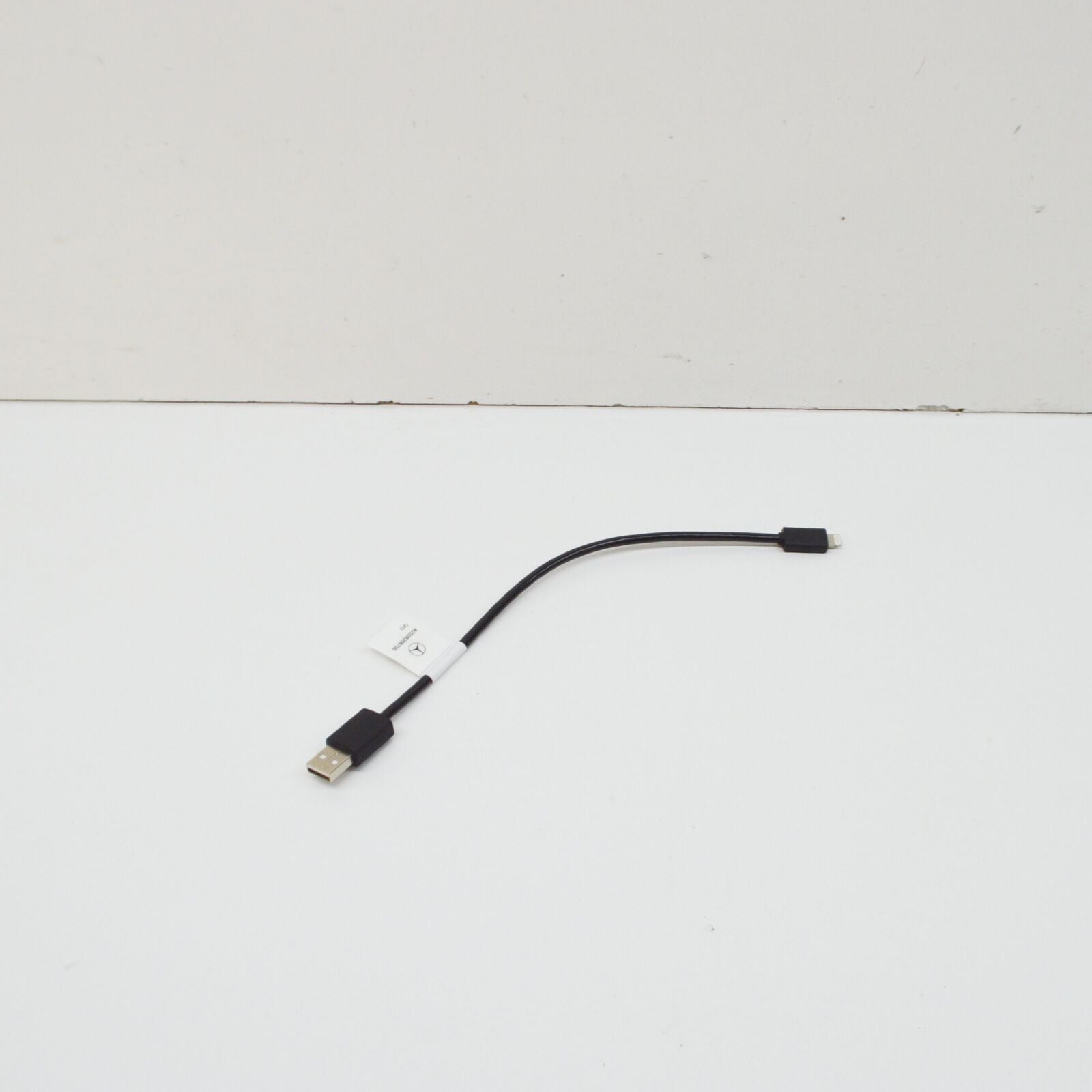 NEW MERCEDES-BENZ E W213 MEDIA INTERFACE USB ELECTRIC LINE A2228208700 ORIGINAL