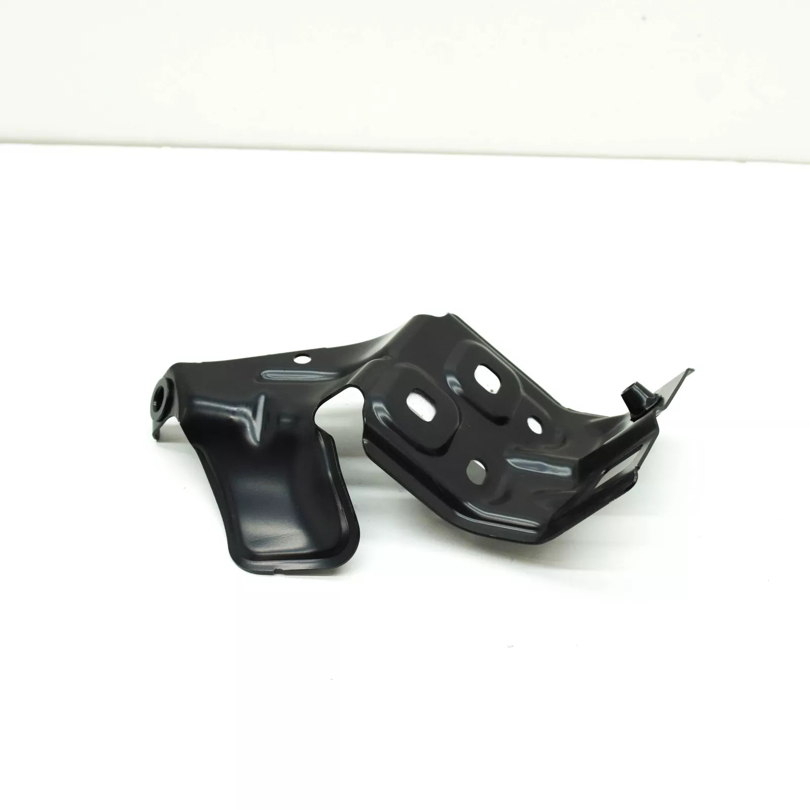 NEW MERCEDES-BENZ A W177 FRONT LEFT FENDER FRONT BRACKET A1778801900 ORIGINAL