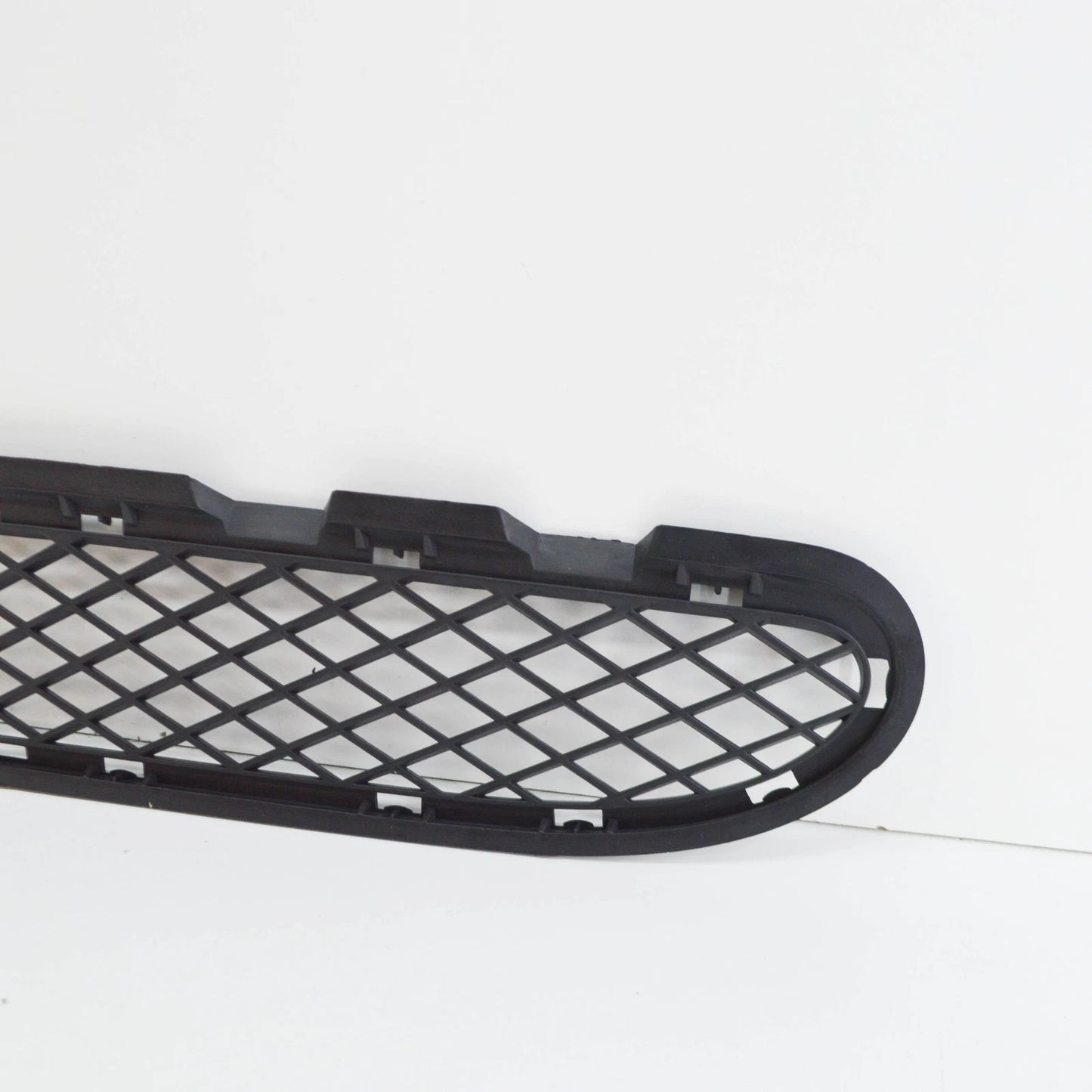 NEW MERCEDES-BENZ C-CLASS W203 FRONT BUMPER LOWER GRILLE A2038850823 ORIGINAL