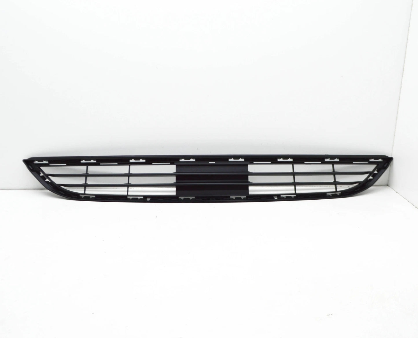 NEW BMW X4 F26 M FRONT CENTER LOWER OPEN GRILLE 51117338475 7338475 ORIGINAL