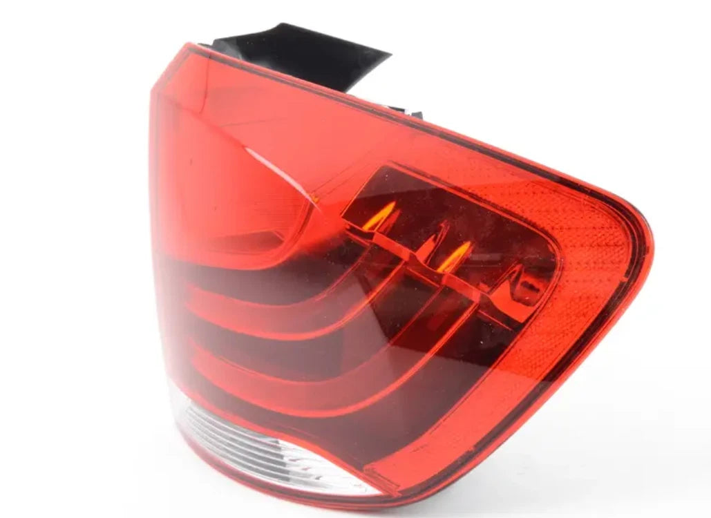 NEW BMW X1 E84 REAR RIGHT TAILLIGHT 63212990112 2990112 ORIGINAL