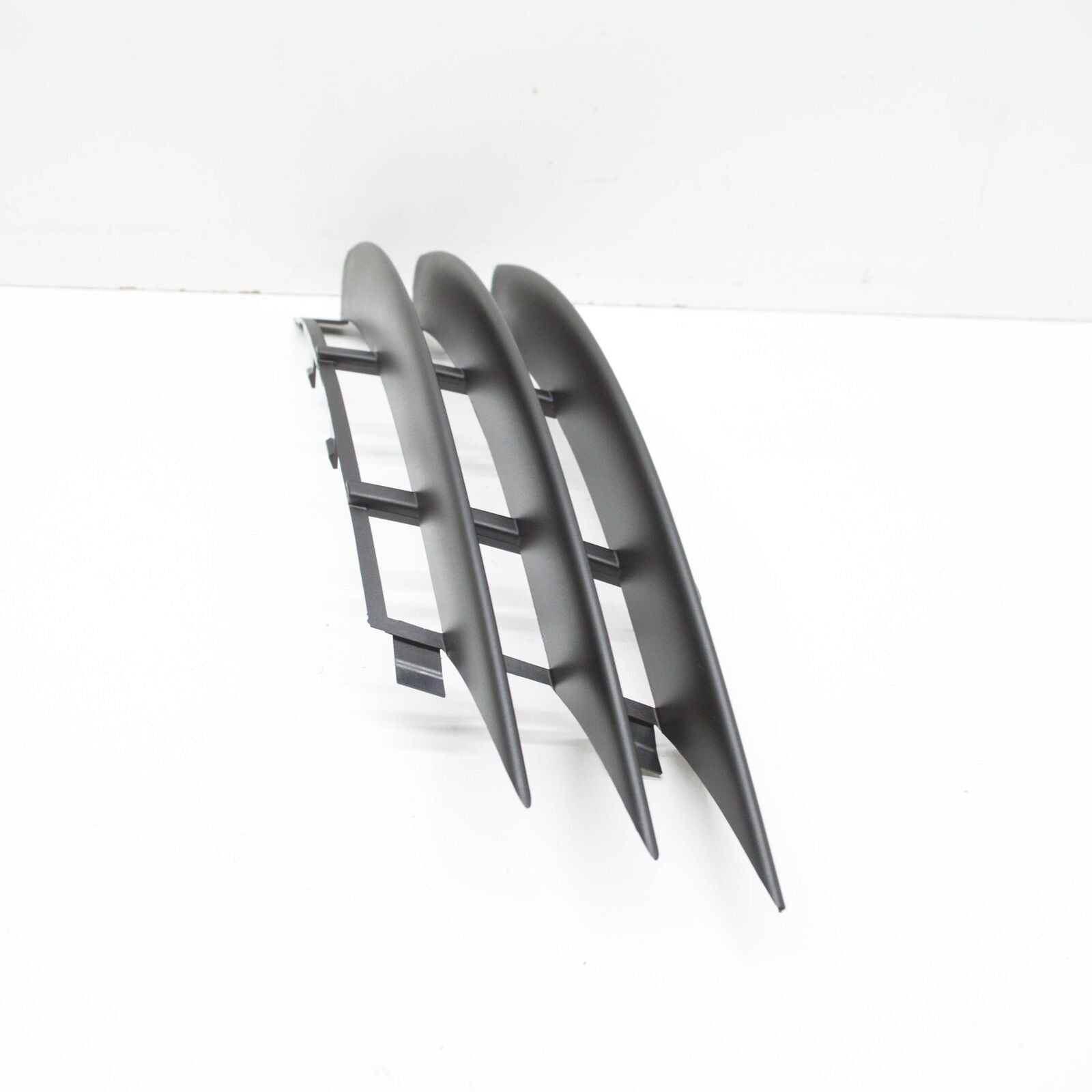 NEW VOLKSWAGEN PASSAT B6 LEFT FRONT BUMPER GRILLE 3C0853665D9B9 ORIGINAL