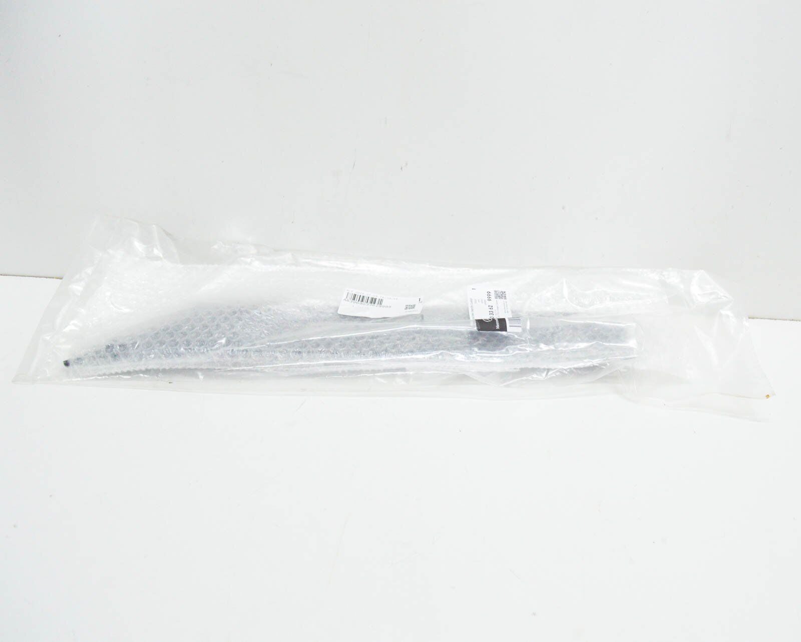 NEW MB VITO W639 RIGHT SIDE PANEL REAR BOTTOM STRIP A63969033629999 ORIGINAL