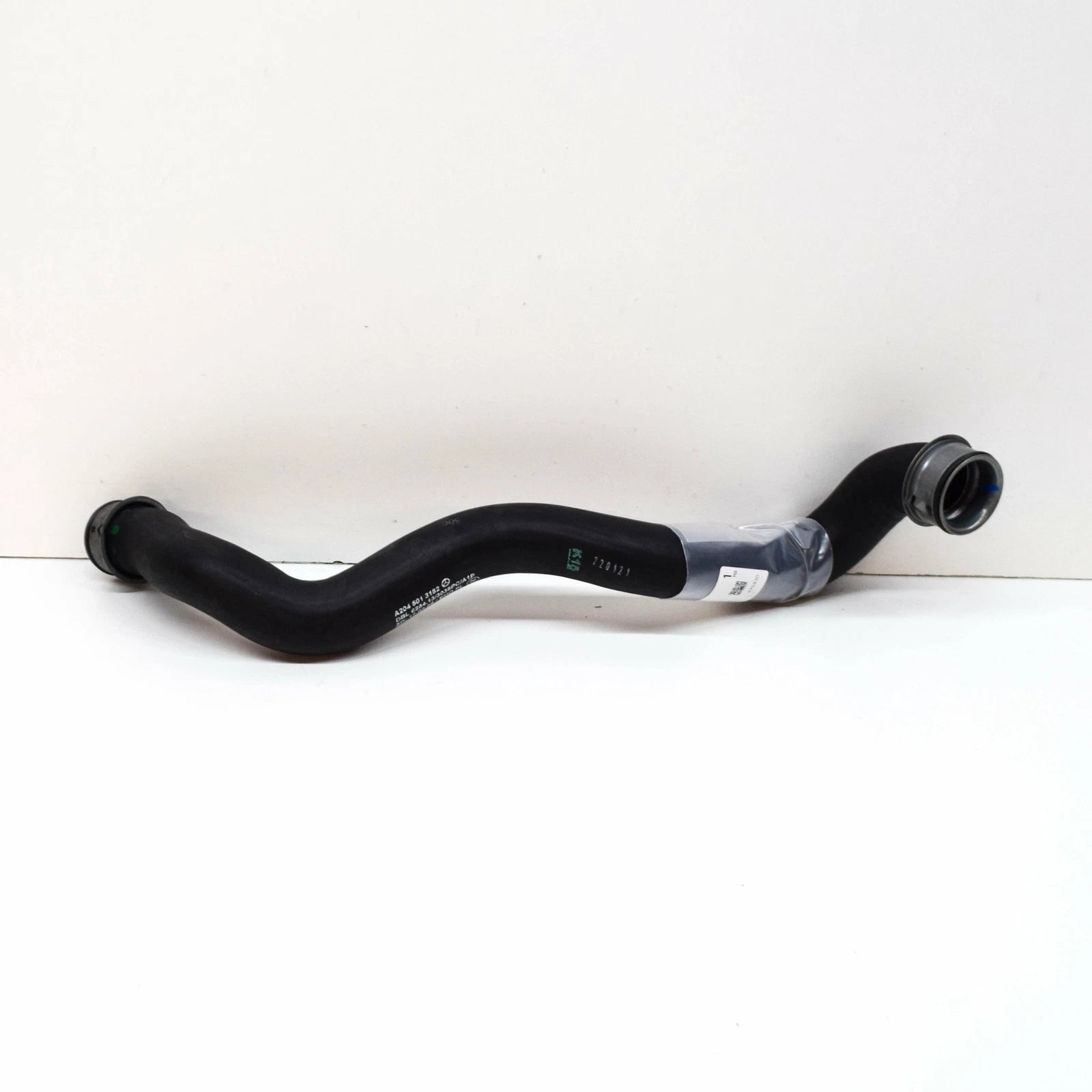 NEW MERCEDES-BENZ GLK-CLASS X204 COOLANT HOSE A2045013182
