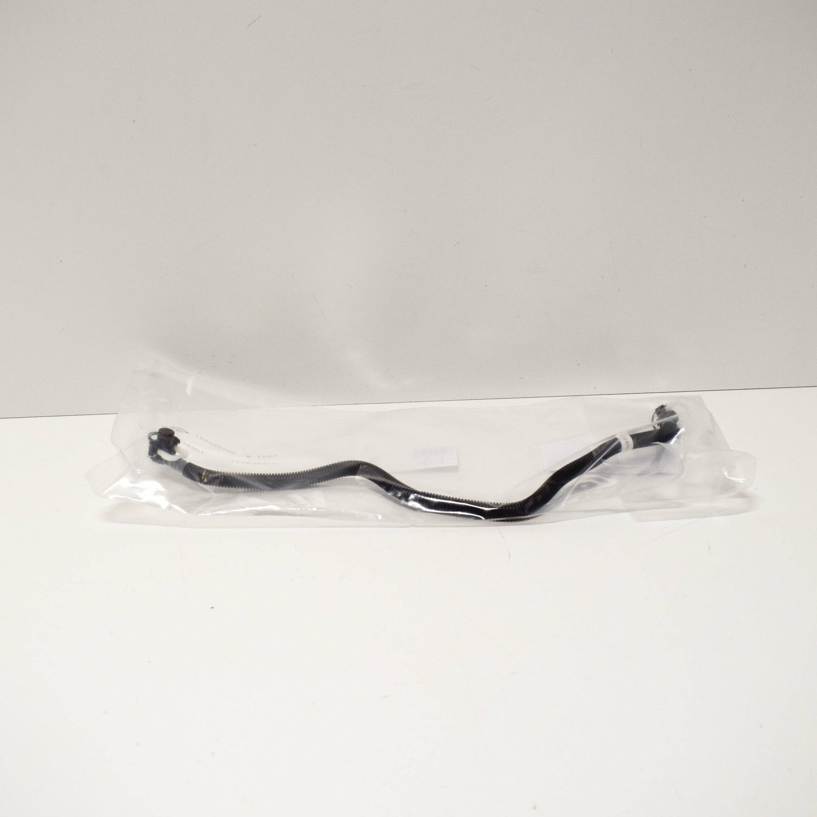 NEW MERCEDES BENZ E W210 FUEL PIPE LINE HOSE E270 DIESEL A6120702132 ORIGINAL