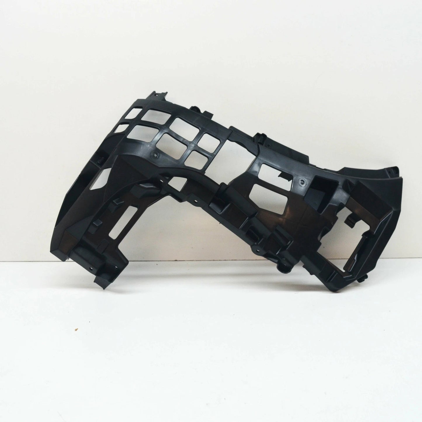 NEW VOLKSWAGEN TOUAREG CR FRONT RIGHT BUMPER SUPPORT BRACKET 760807884A ORIGINAL