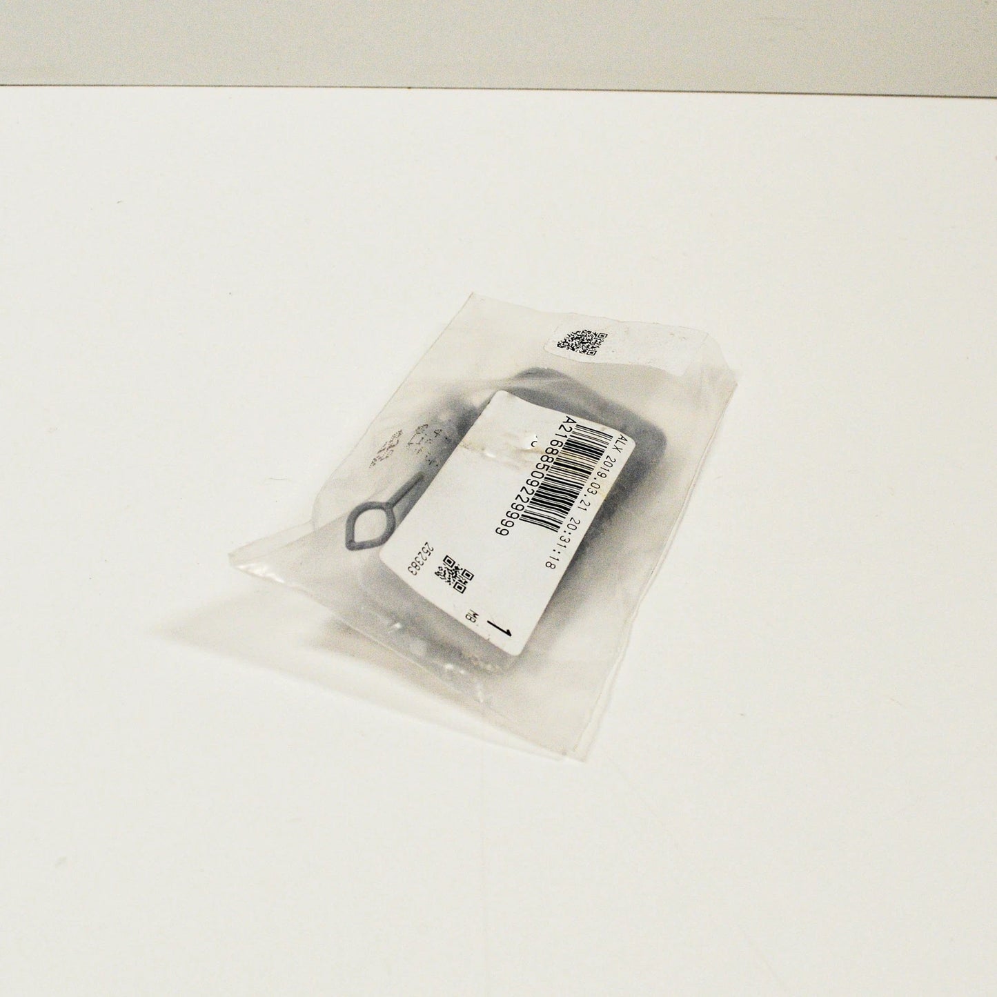 NEW MB CL C216 FRONT BUMPER TOW HOOK EYE CAP COVER A21688509229999 ORIGINAL