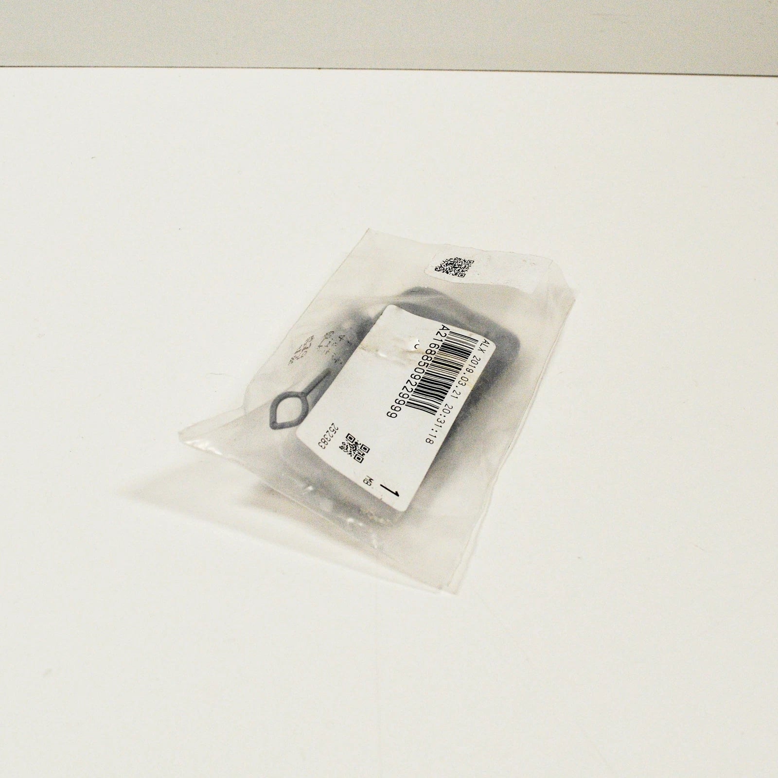 NEW MB CL C216 FRONT BUMPER TOW HOOK EYE CAP COVER A21688509229999 ORIGINAL